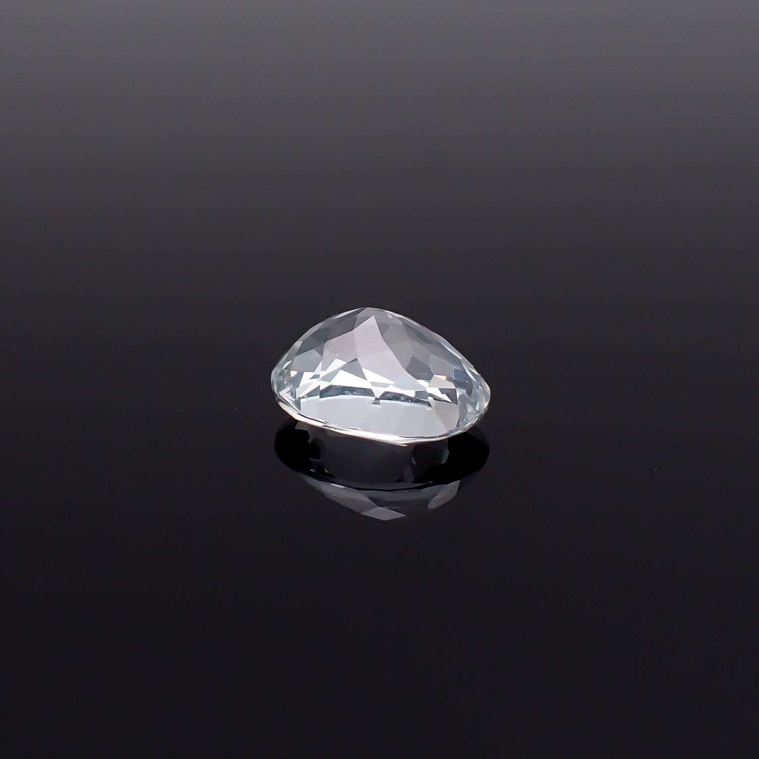 シルバーアパタイト フルオレッセンス アフリカ産 識別済 1.27ct / 7.6x6mm前後 [260632512]