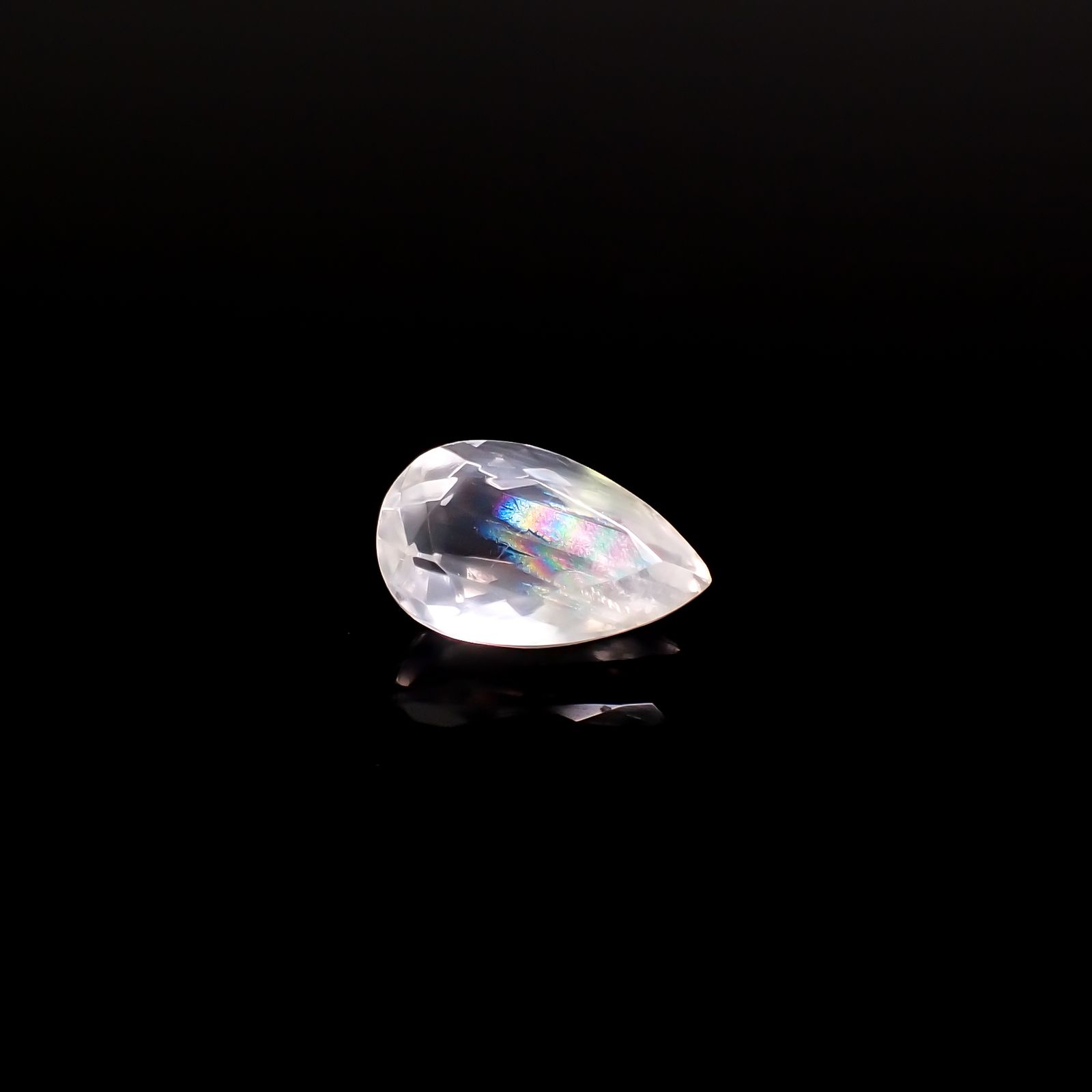マラウイムーンストーン マラウイ共和国産 3.44ct / 13x8mm前後 [260331815]