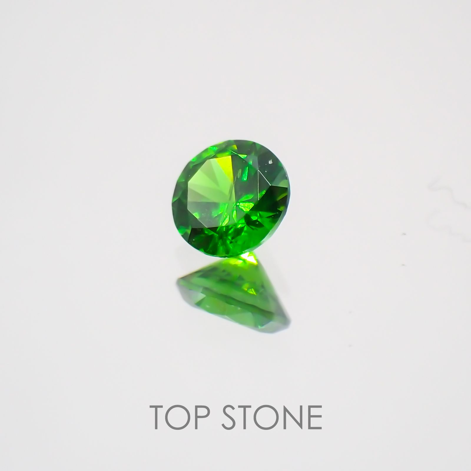 デマントイドガーネット(宝石名デマントイド・ガーネット) ロシア産 0.139ct ソ付(彩珠)[20052389]3.1×3.1mm前後