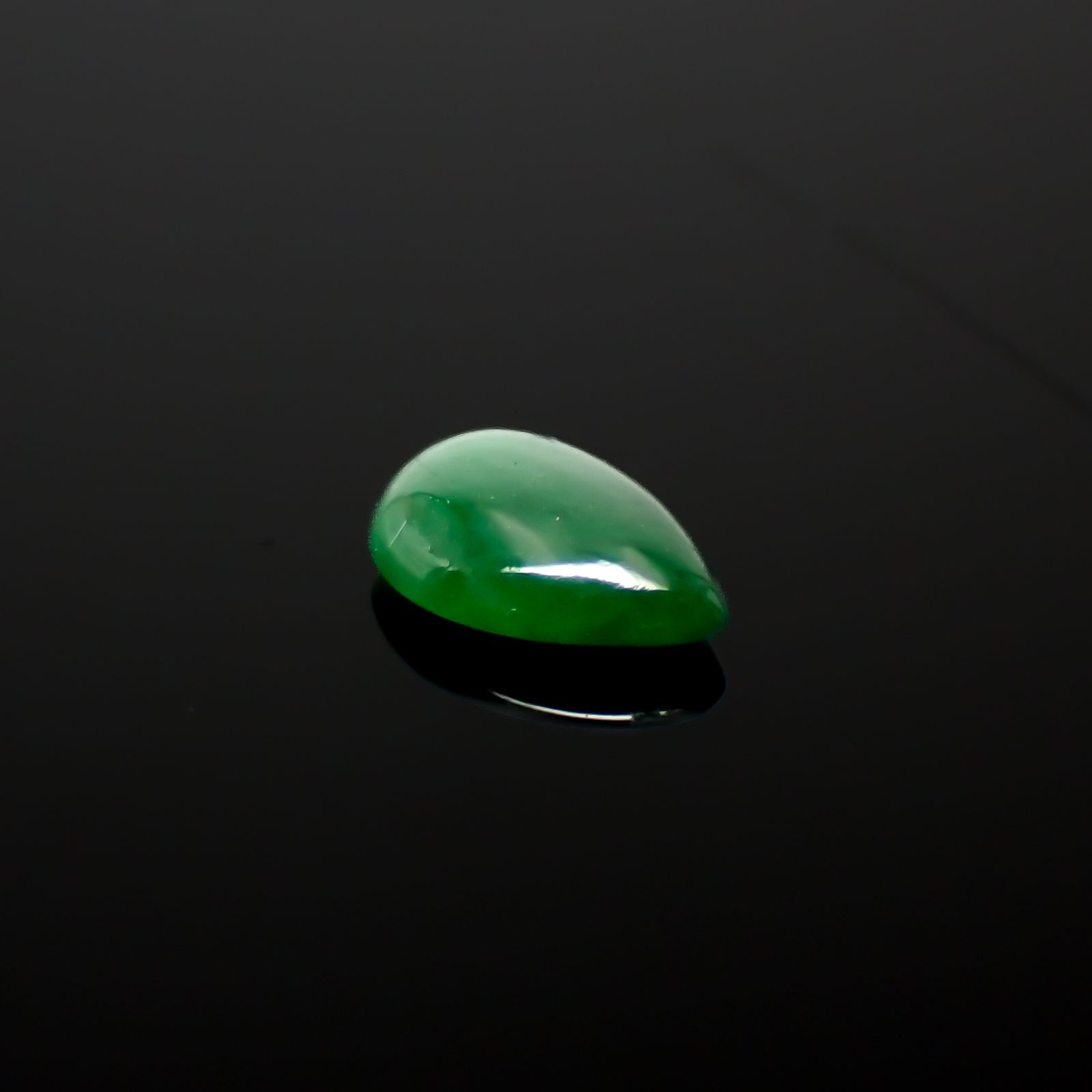 翡翠 ビルマ産 0.35ct[240326948]5.9x3.8mm前後