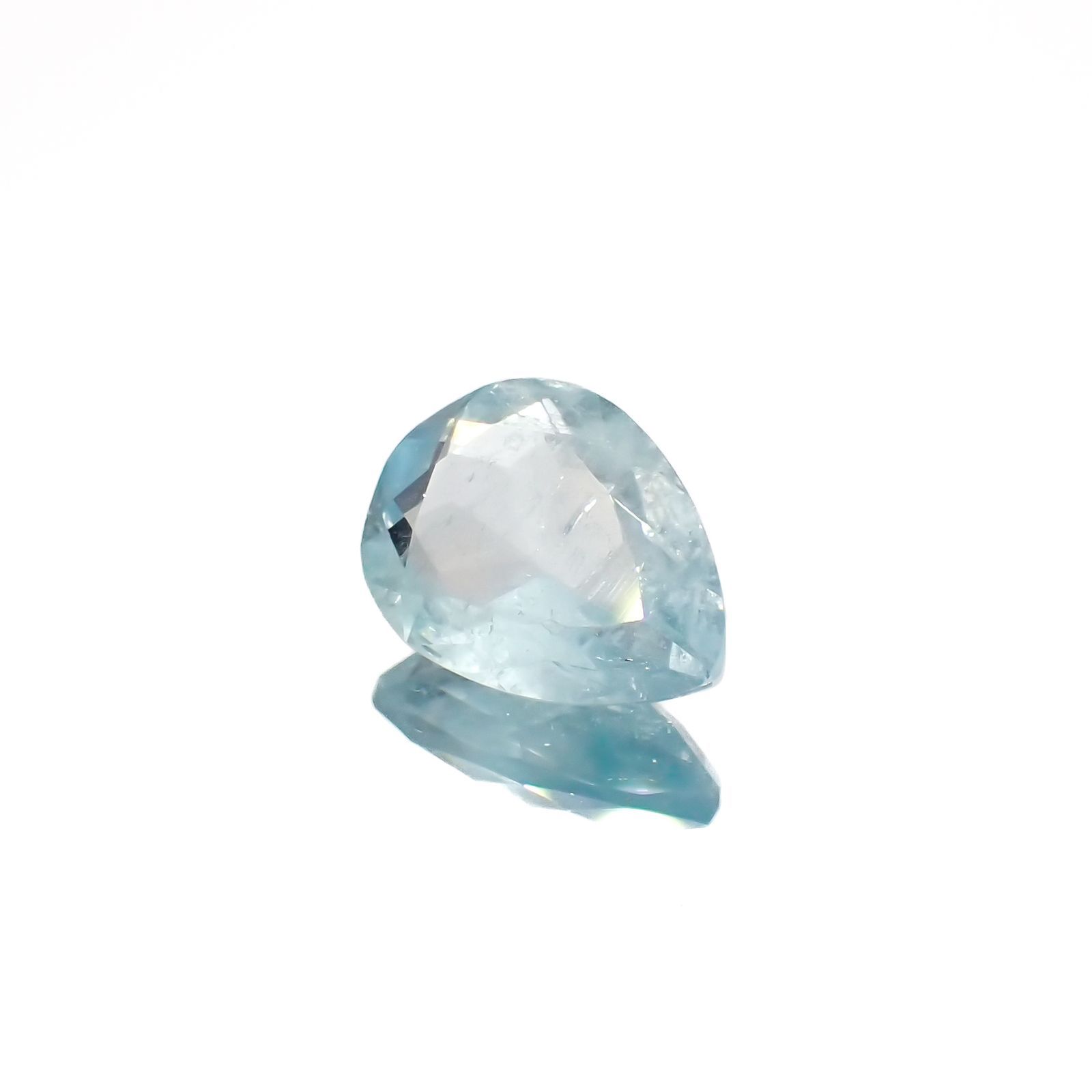 ユークレース(宝石名ブルー・ユークレース)コロンビア産 1.285ct ソ付(彩珠)[221018855]8.9x6.7mm前後