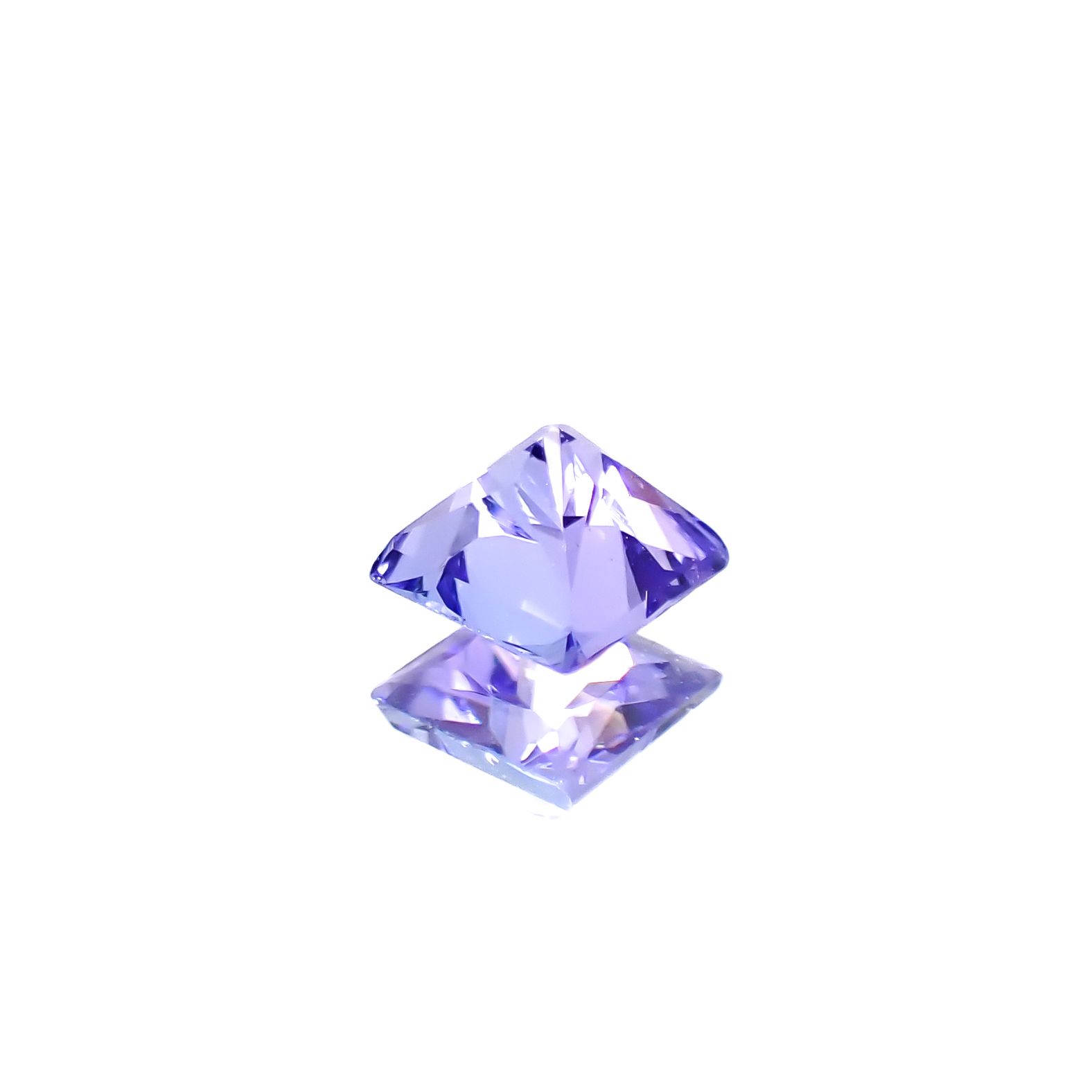 ◇プリンセスカット◇タンザナイト(宝石名タンザナイト)タンザニア産 0.70ct 識別済[250330002]4.9x4.8mm前後