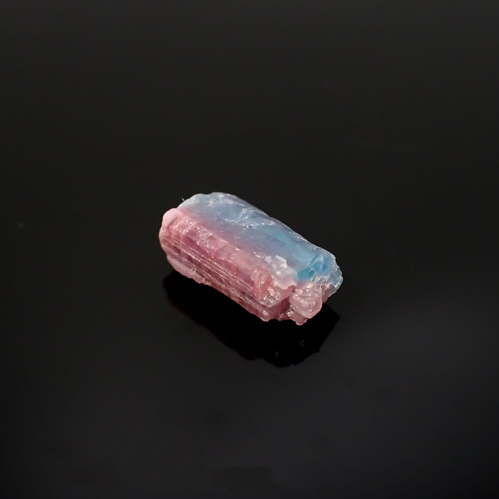 バイカラーパライバトルマリン 原石 ブラジル産 3.23ct[220516014]12.1x5.9mm前後 | TOP STONE(トップストーン)