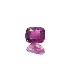 パープルサファイア 非加熱 パキスタン・カシミール地方産 0.81ct[240628405]5.3x4.5mm前後