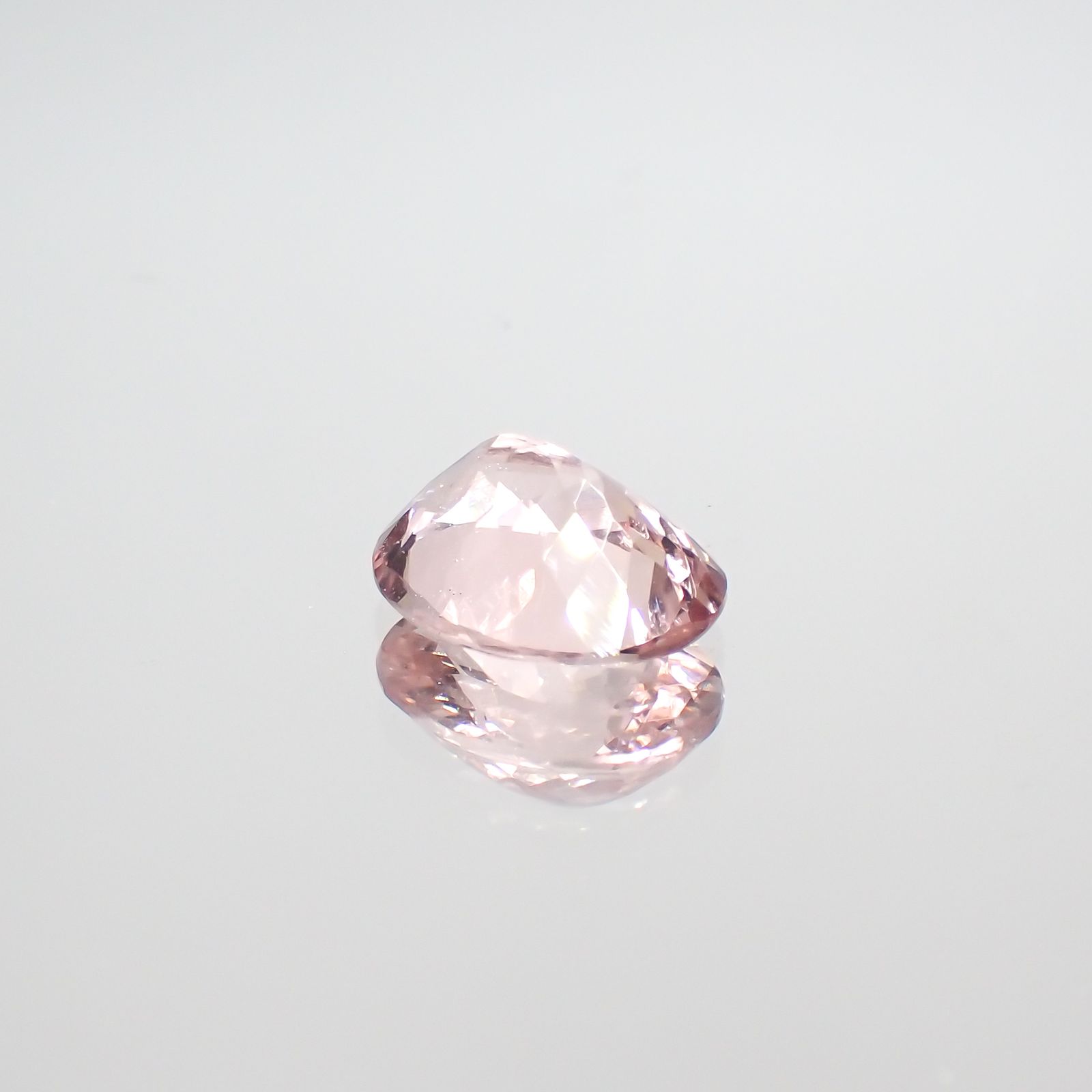 モルガナイト ブラジル/モザンビーク産 2.18ct[231224876]10.1x8.1mm前後