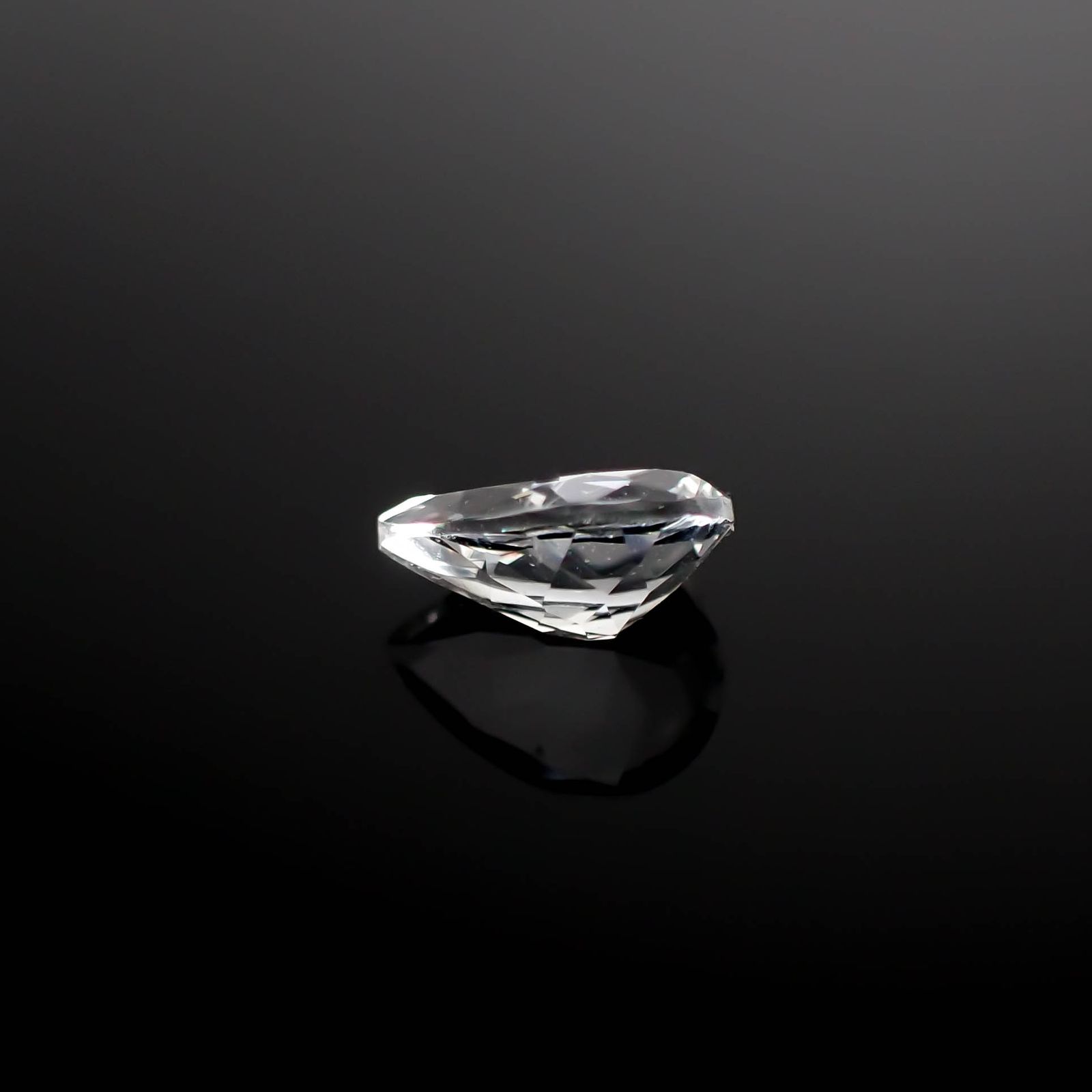 ゴッシェナイト パキスタン・ヒマラヤ産 0.58ct[240527453]7.1x5mm前後