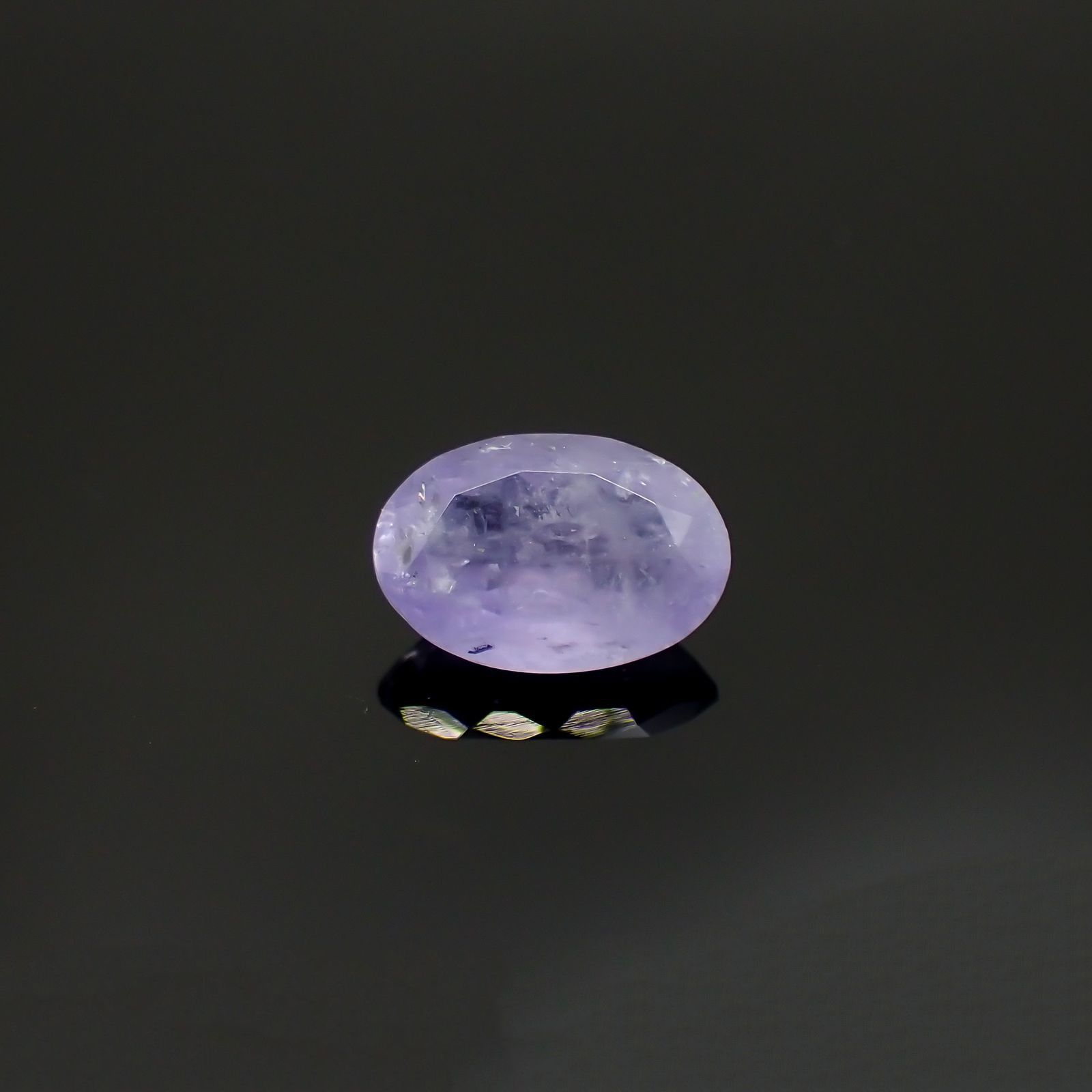 ハックマナイト(宝石名ハックマナイト)アフガニスタン産 識別済 1.29ct / 9.4x6.4mm前後 [260115410]