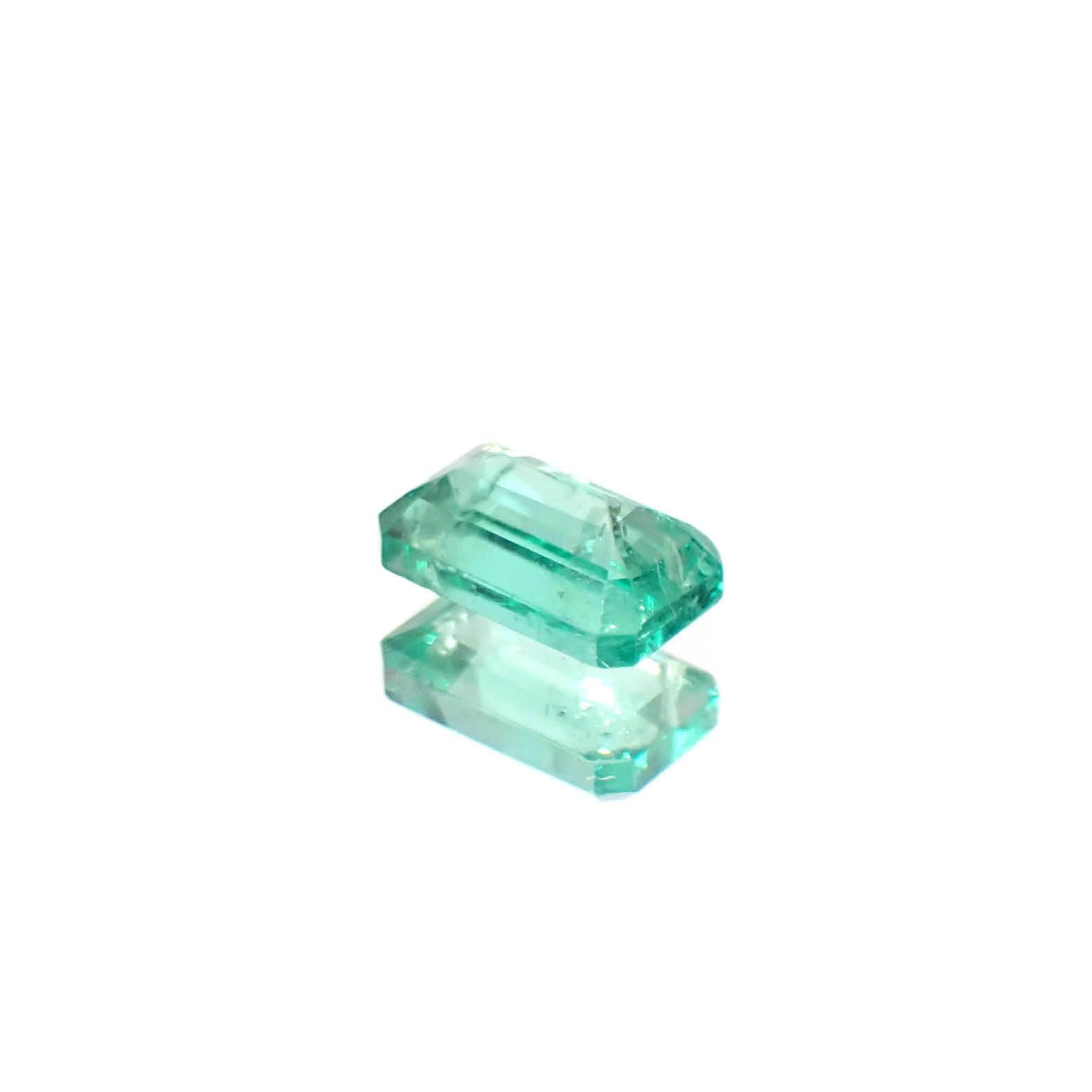 エメラルド ザンビア産 0.27ct [250430234]4.8x2.8mm前後
