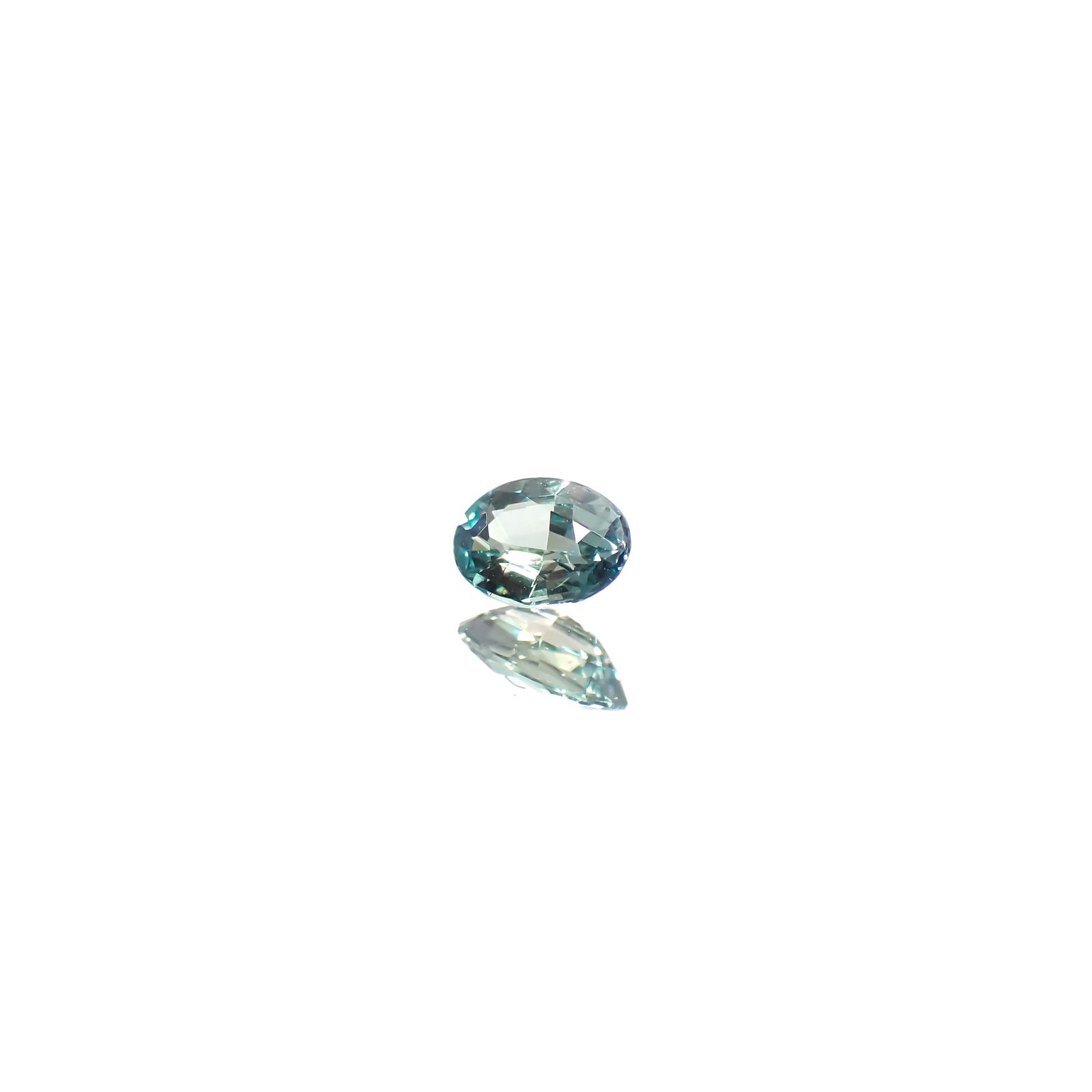 アレキサンドライト ブラジル産/EmeraldMains社製 0.10ct[240527585]3.4x2.5mm前後