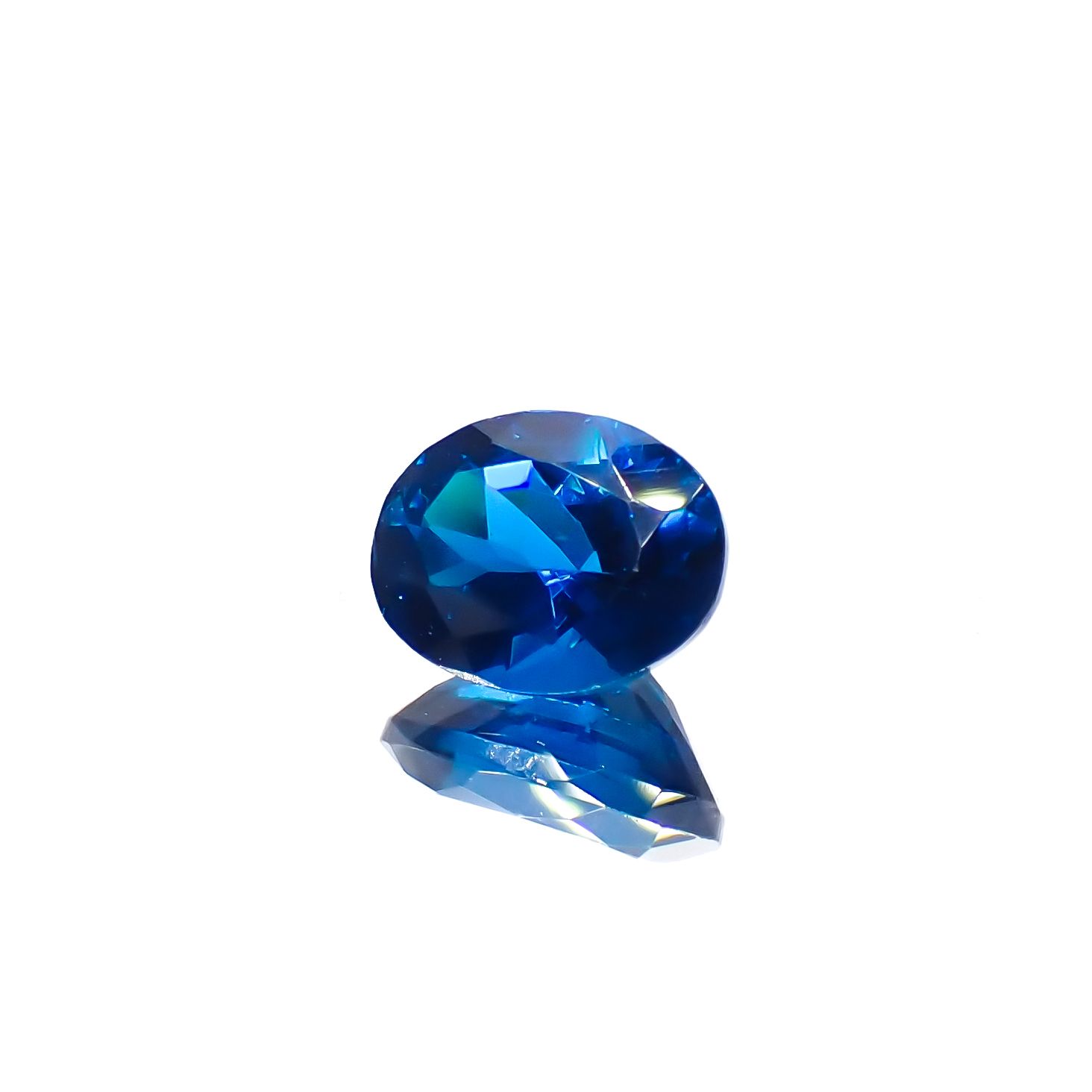 ディープブルーアパタイト  マダガスカル産 1.37ct[230421656]7.8x6.1mm前後