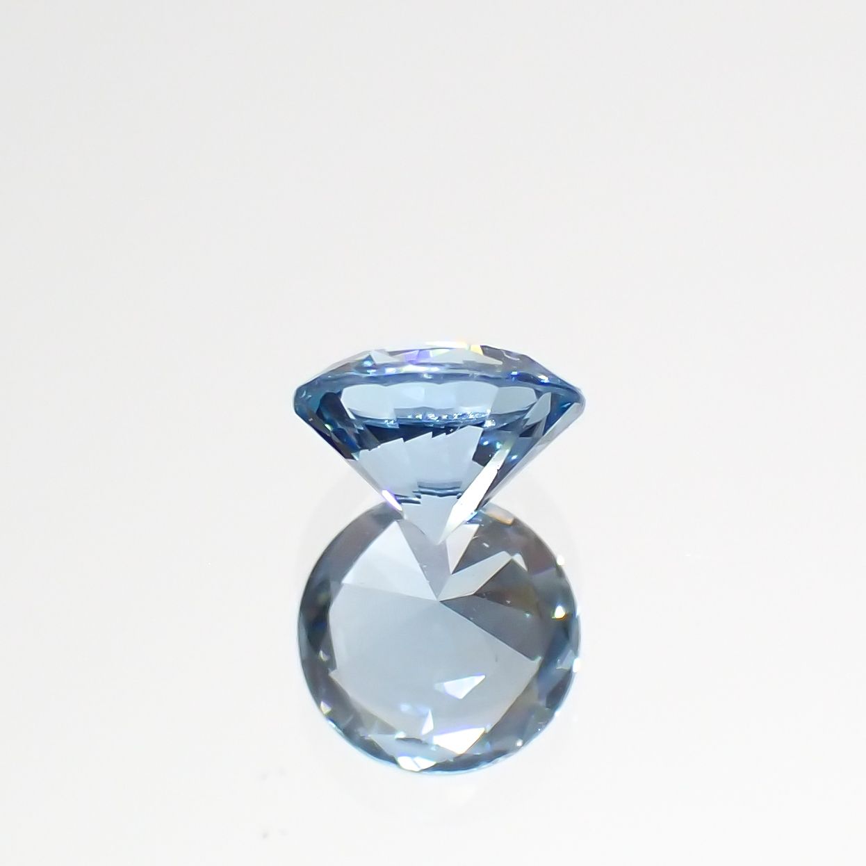 アクアマリン(宝石名アクアマリン)モザンビーク産 0.26ct 識別済[230421768]4.3x4.3mm前後
