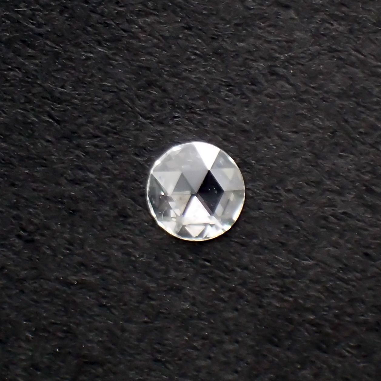 ◇ローズカット◇ダイヤモンド SI-VS / D-G(宝石名ダイアモンド) 0.042ct 識別済[210610908]2.9×2.9mm前後