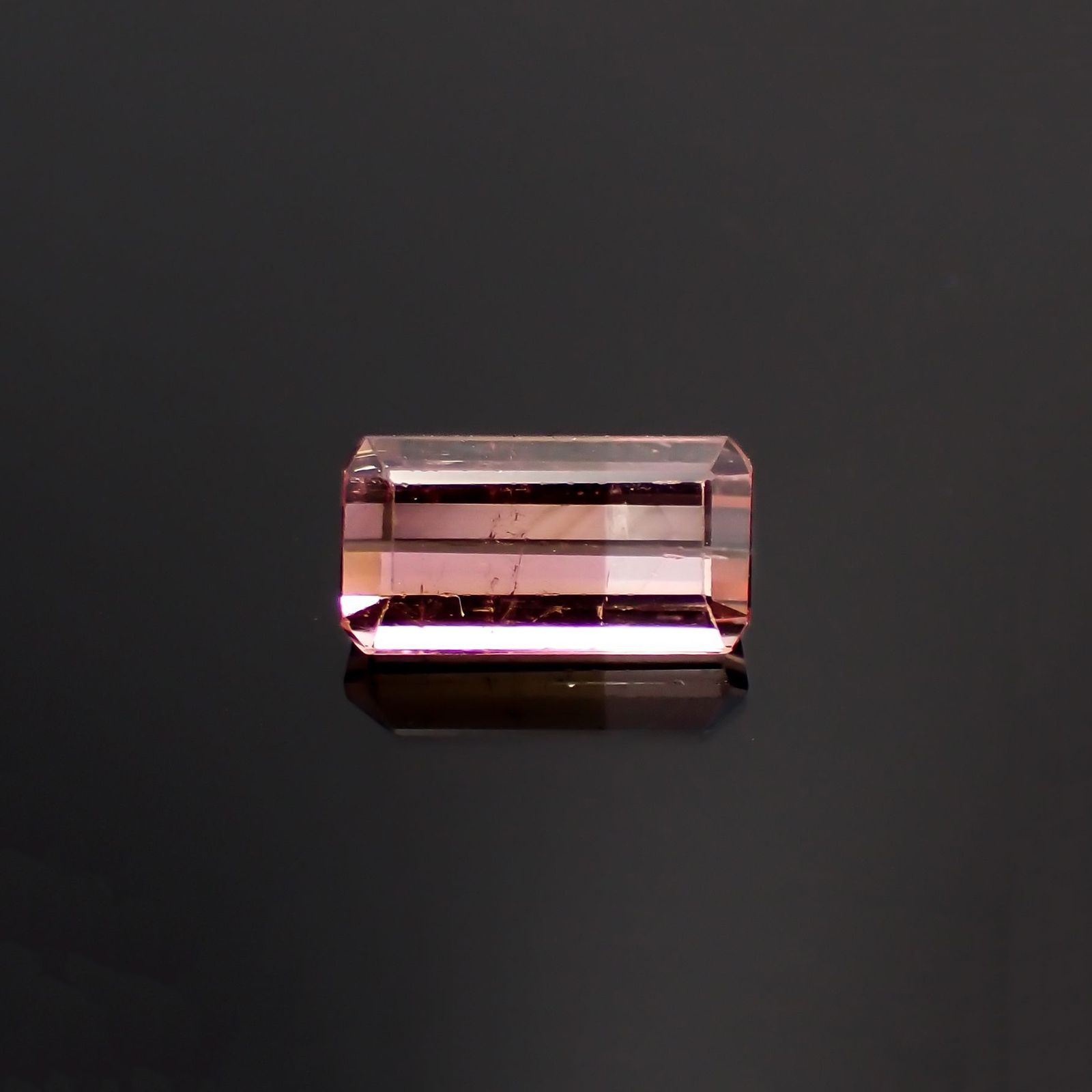 バイカラートルマリン(宝石名トルマリン)アフガニスタン産 1.49ct 識別済[221219558]8.7x4.6mm前後