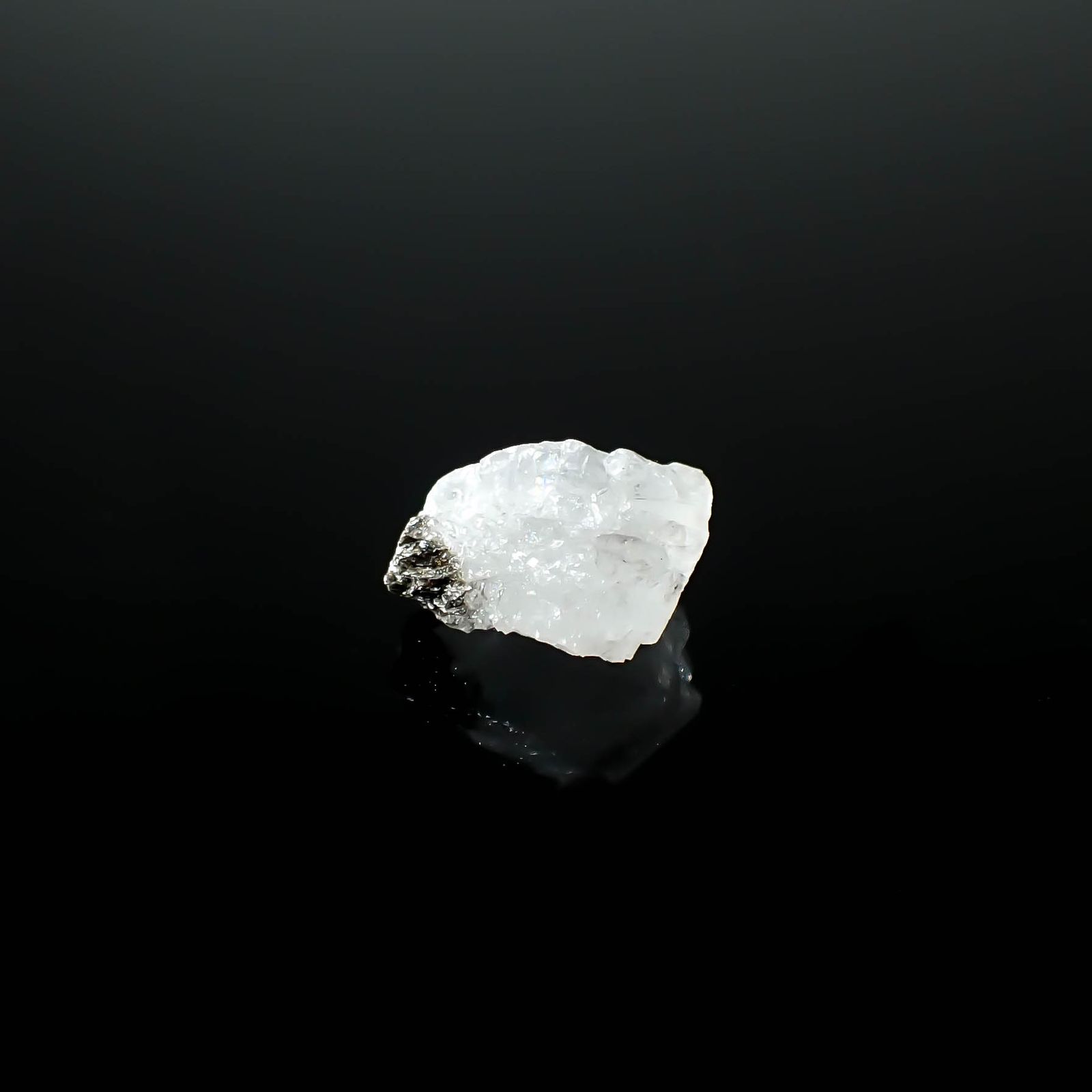 フェナカイト 原石 ロシア産 3.26ct [250730801]10.5x9.6mm前後