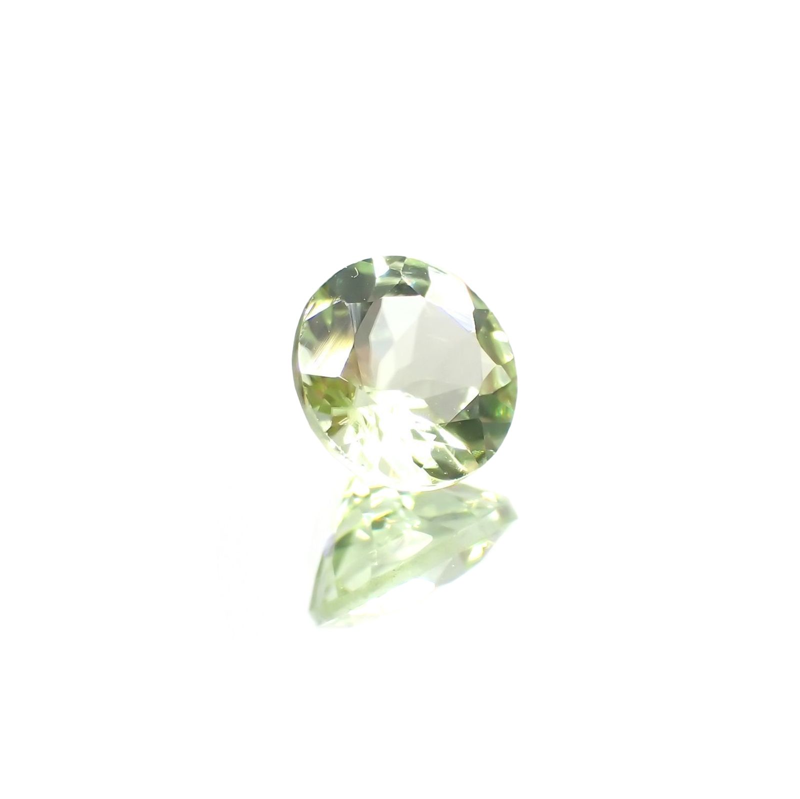ペリドット(宝石名ペリドット) パキスタン産 識別済 1.04ct / 6.4x6.4mm前後 [210813073]