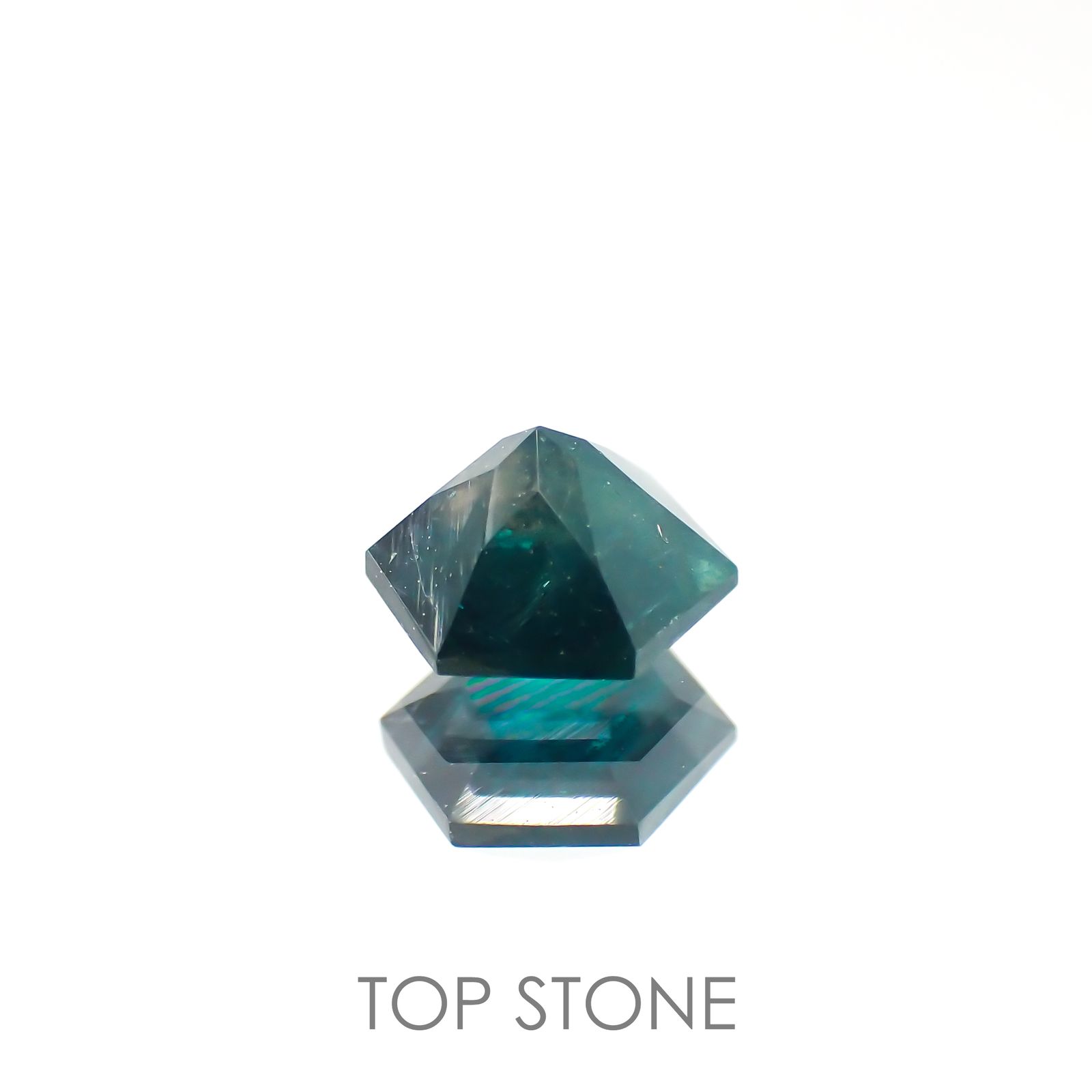 ◇ヘキサゴンカット◇グランディディエライト マダガスカル産 ルース 0.55ct[210813063]5×5mm前後