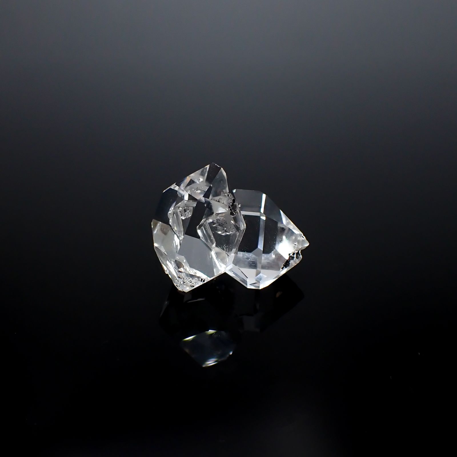 ハーキマーダイヤモンド 原石 アメリカ・ニューヨーク州産 25.15ct[231225124]21x17mm前後