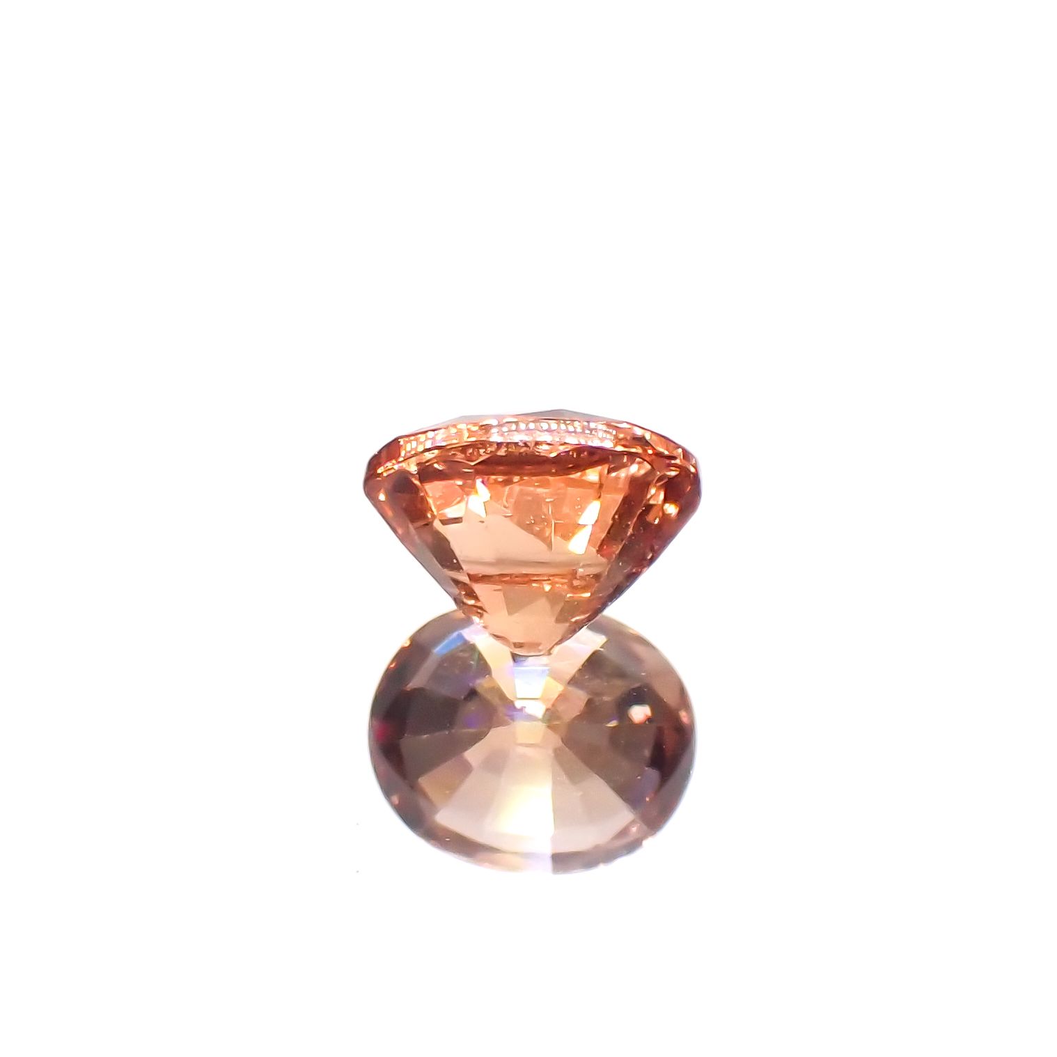 カラーチェンジマラヤガーネット(宝石名ガーネット)タンザニア産 1.05ct 識別済[230421638]6.1x5mm前後