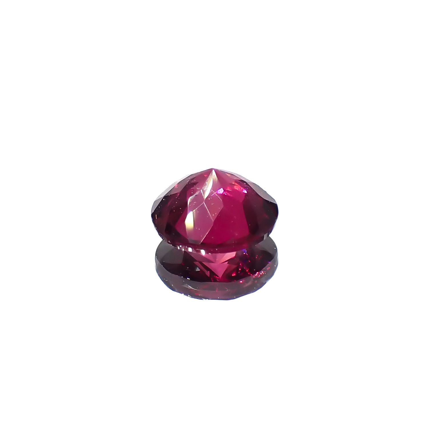 ロードライトガーネット(宝石名ガーネット)ブラジル産 0.92ct 識別済[240928705]6.1x6mm前後