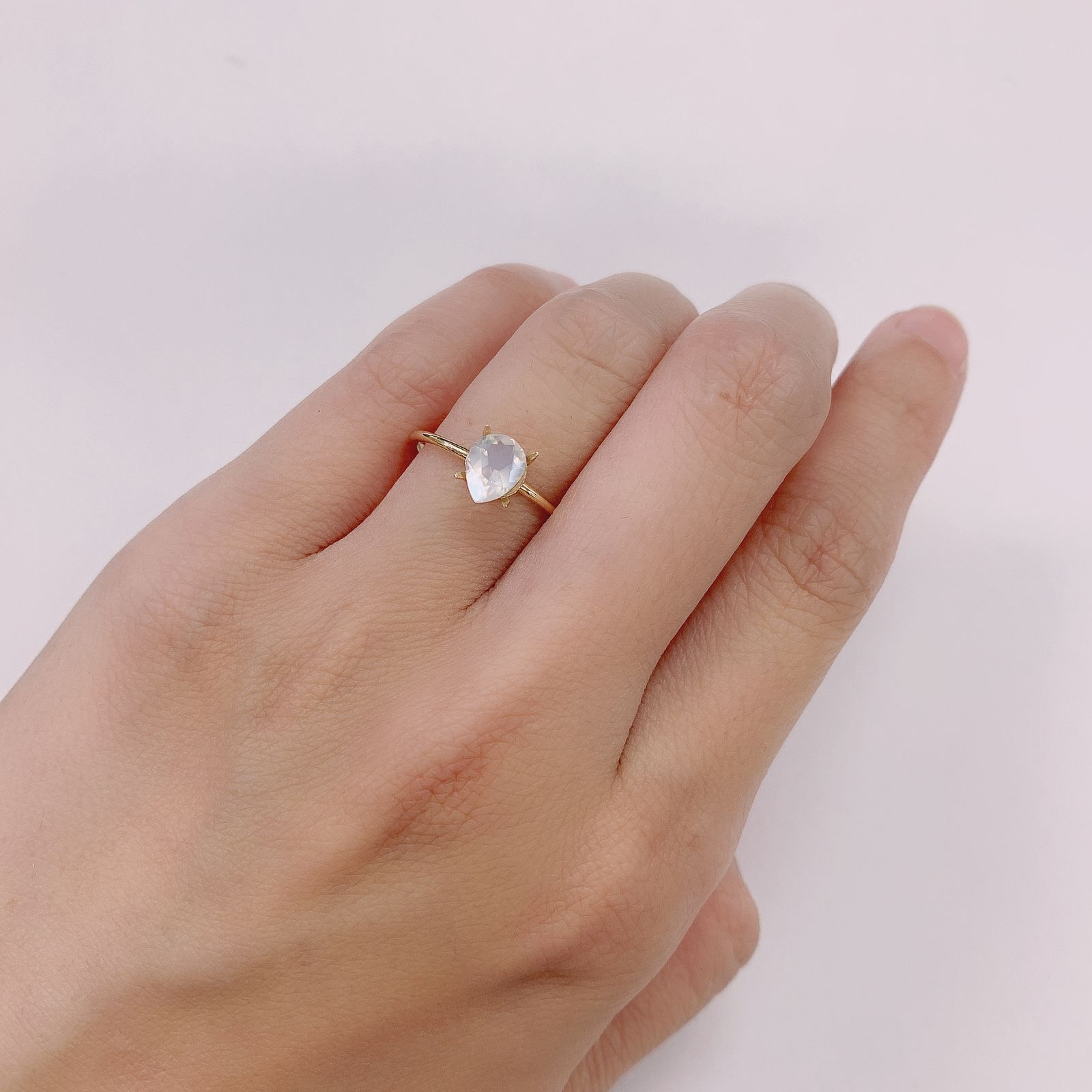 ムーンストーン(宝石名ムーンストーン) インド/スリランカ産 0.58ct 識別済[210812741]6.9×5.1mm前後