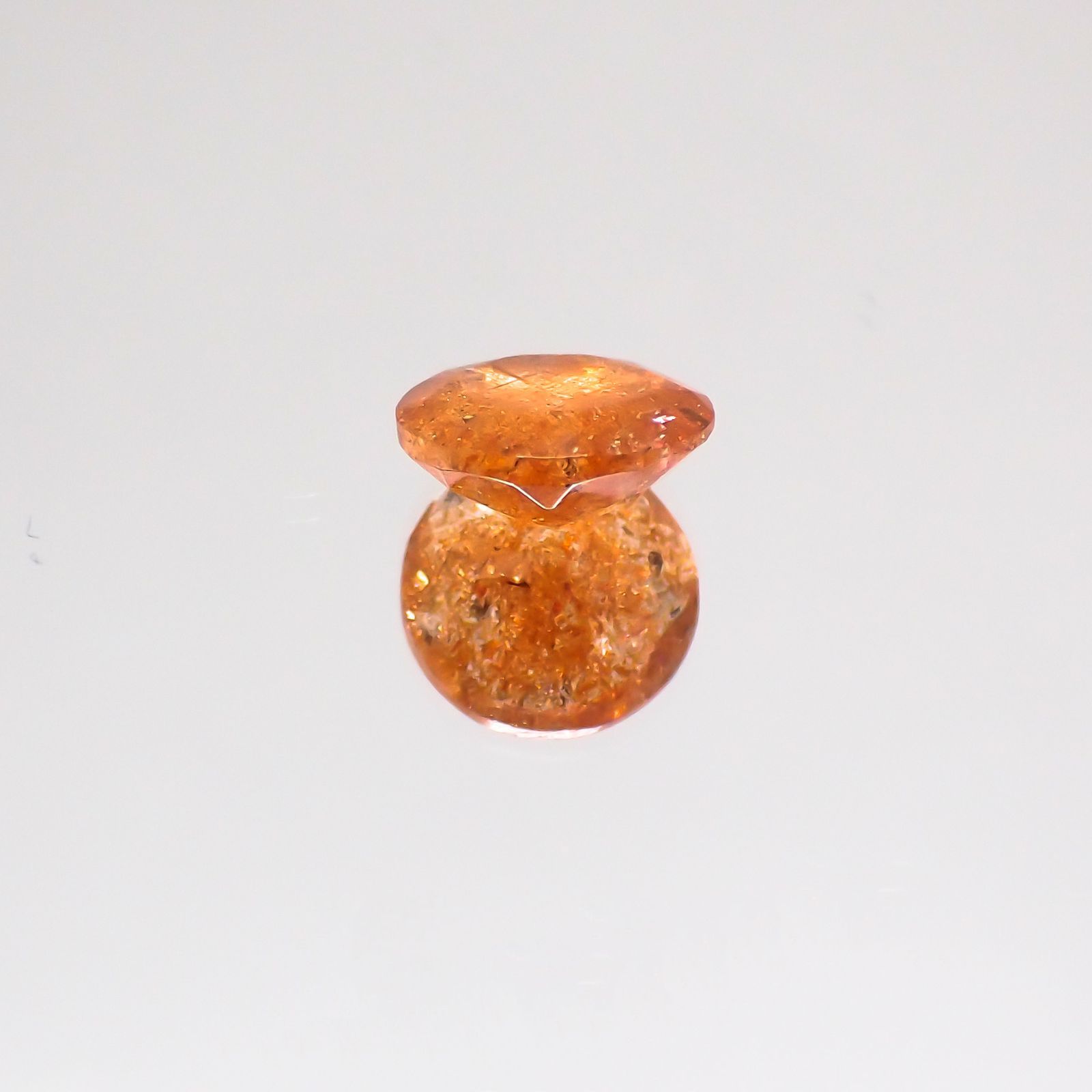 イリュージョンサンストーン(宝石名フェルドスパー) タンザニア産 1.49ct 識別済[210610867]8×7.9mm前後