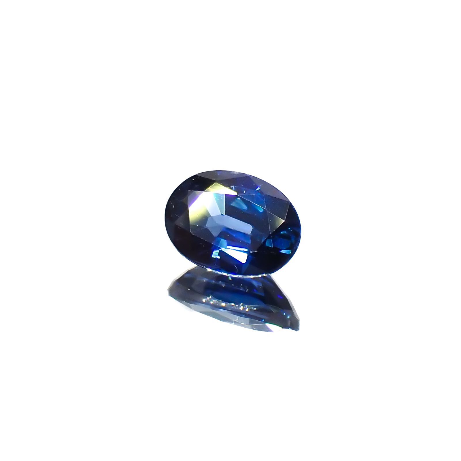 サファイア(宝石名サファイア)スリランカ/マダガスカル産 0.71ct 識別済[230120242]6.3x4.4mm前後
