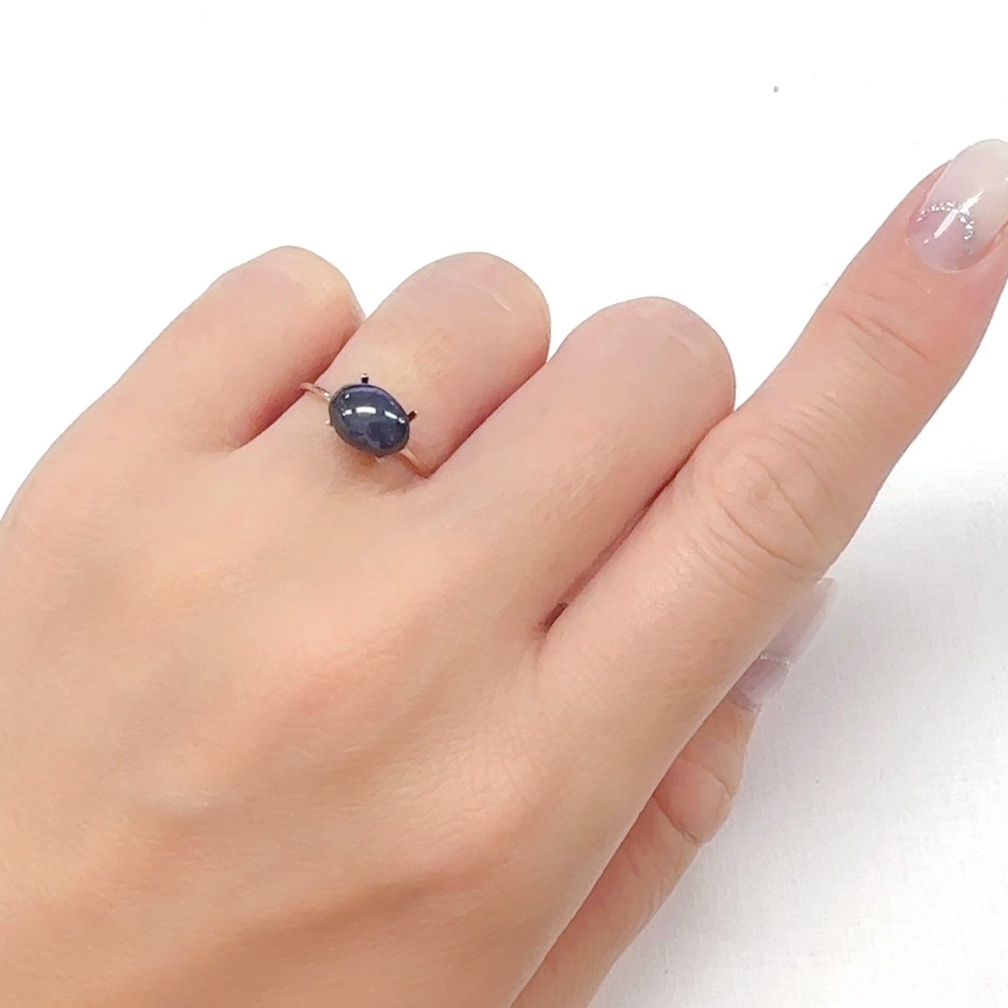 スタースピネル スリランカ産 3.77ct[240527535]8.6x6.4mm前後