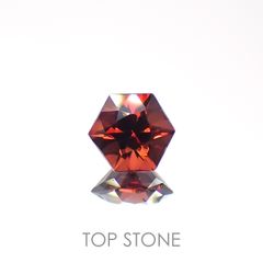 ◇ヘキサゴンカット◇レッドジルコン(宝石名ジルコン)スリランカ/カンボジア産 0.79ct 識別済[221219494]4.9x4.8mm前後