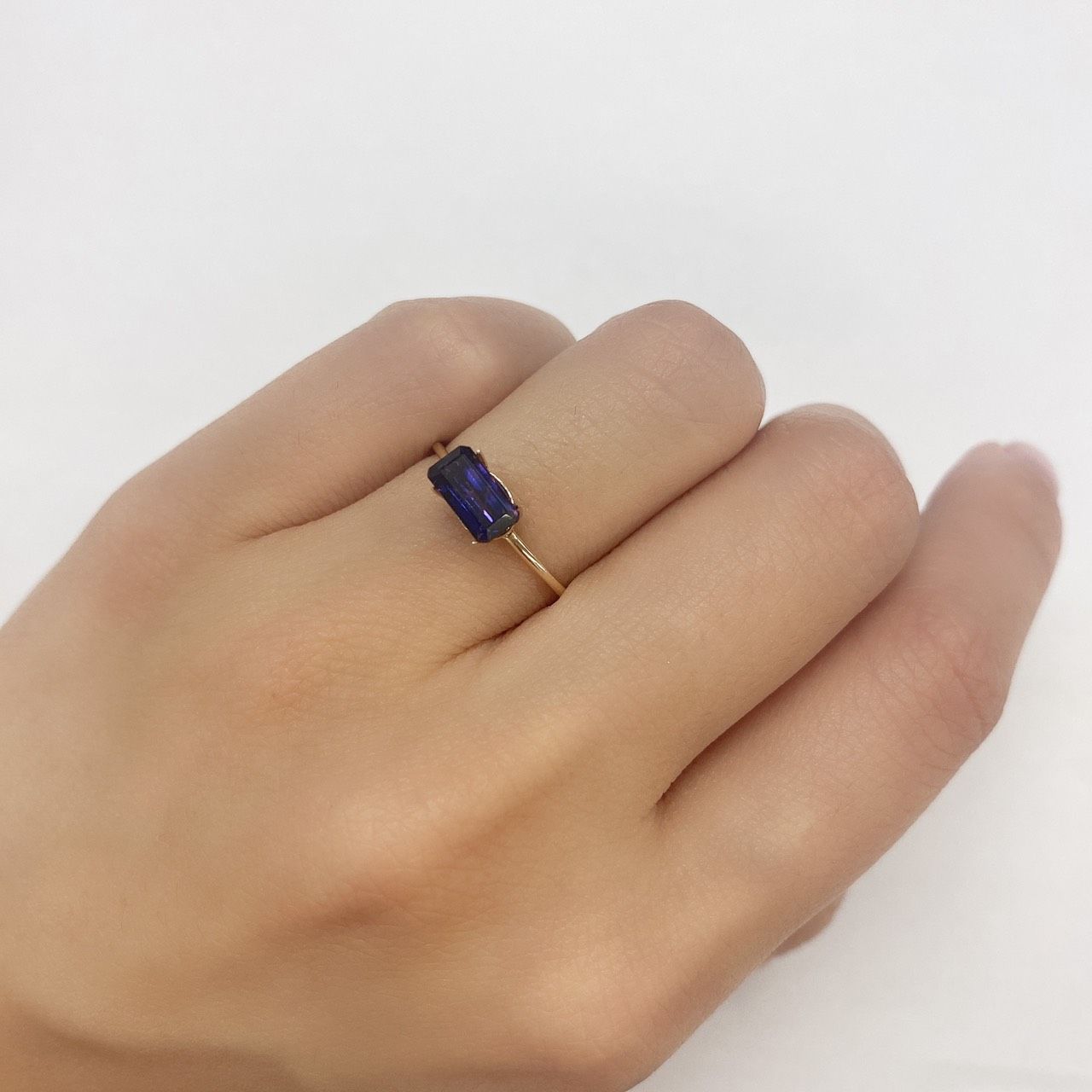 バイカラーサファイア(宝石名バイカラー・サファイア) タンザニア産 1.12ct 識別済[210710607]7.4×4mm前後