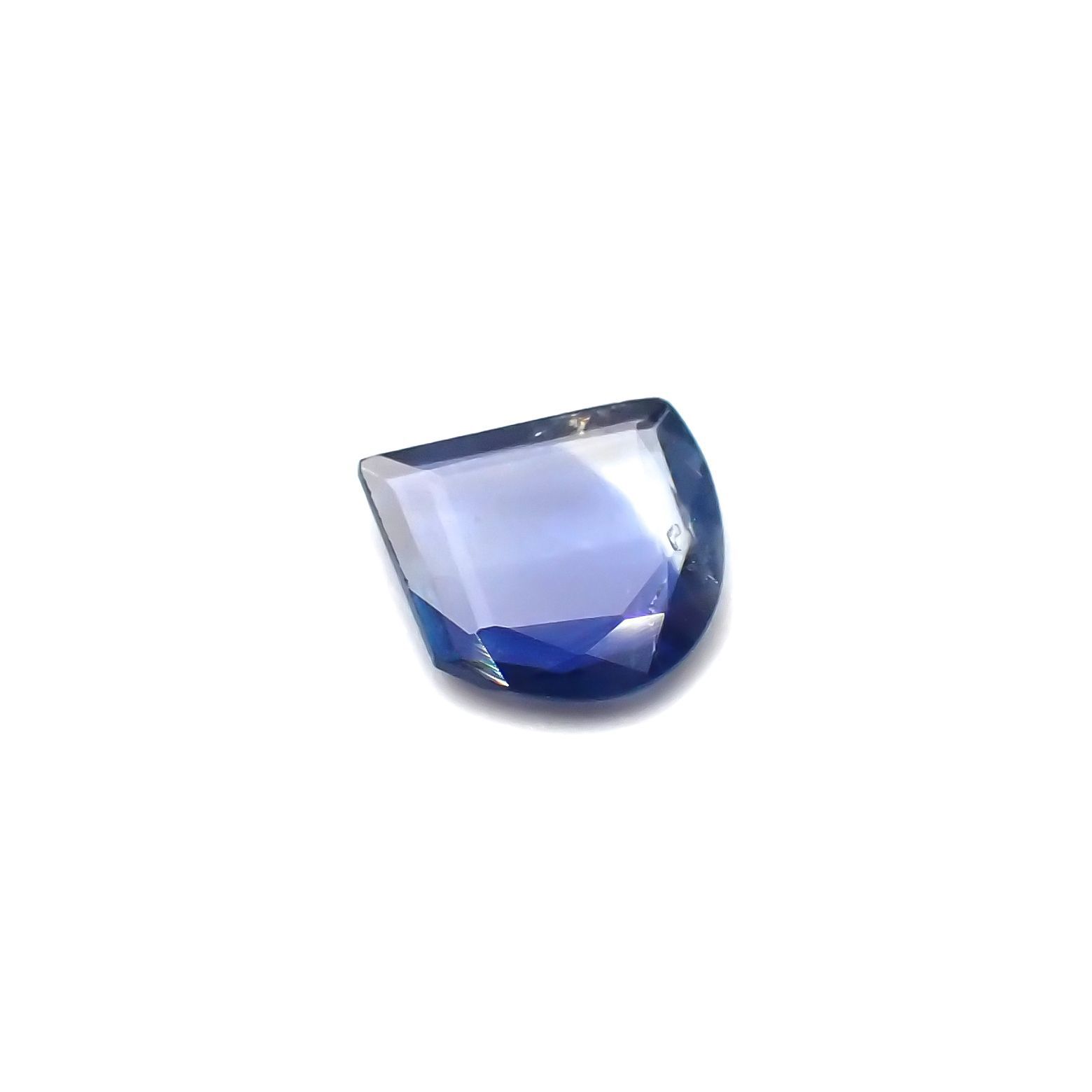 ◇カスタムカット◇サファイア(宝石名サファイア) マダガスカル産 0.57ct 識別済[210913200]5.9×5.5mm前後