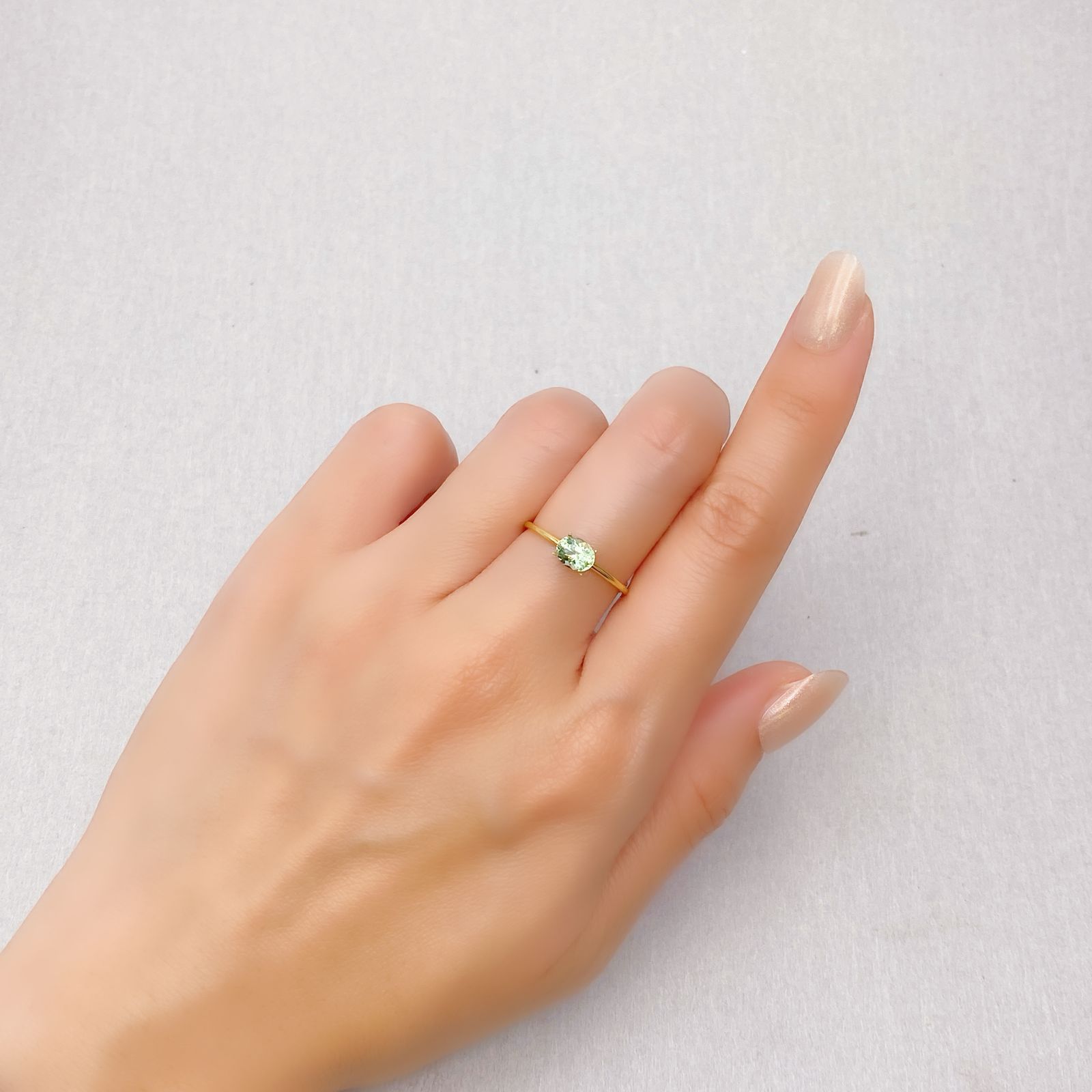 ミントガーネット タンザニア産 0.62ct [241229608]5.8x4.5mm前後