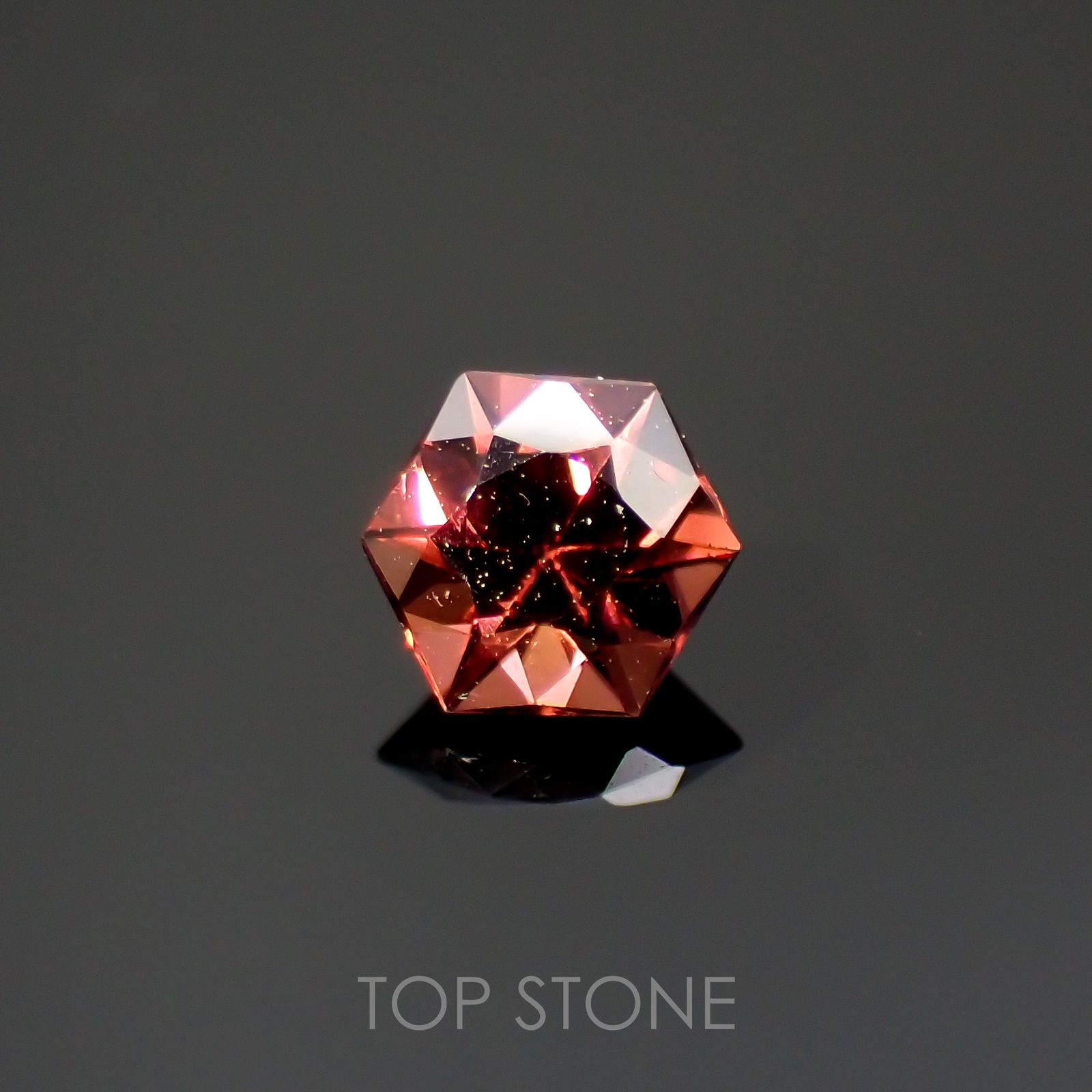 ◇ヘキサゴンカット◇ピンクジルコン(宝石名ジルコン)スリランカ/カンボジア産 0.43ct 識別済[220114936]4x3.9mm前後