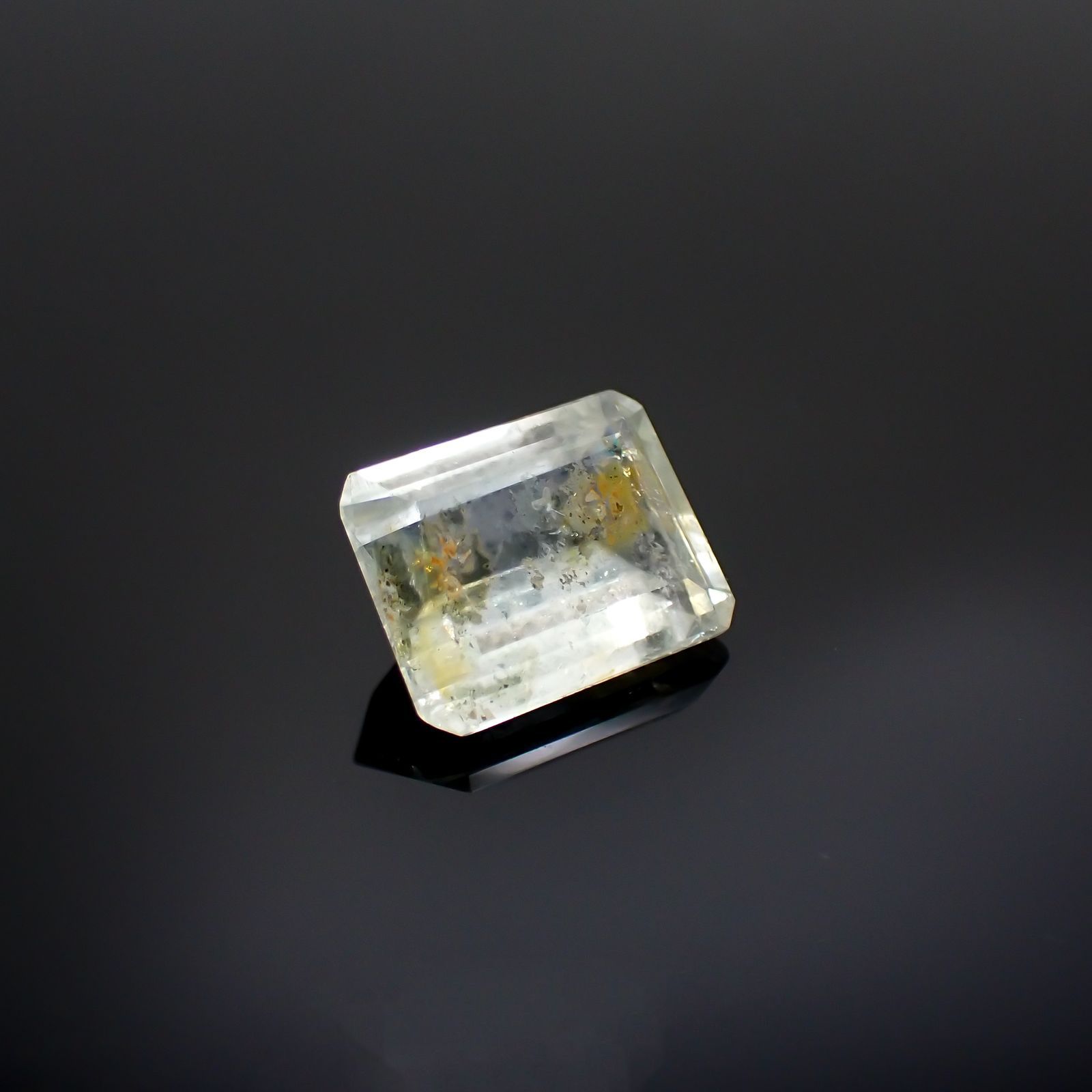 オーロラアクアマリン ブラジル産 4.80ct [220114394]12.1x9.4mm前後