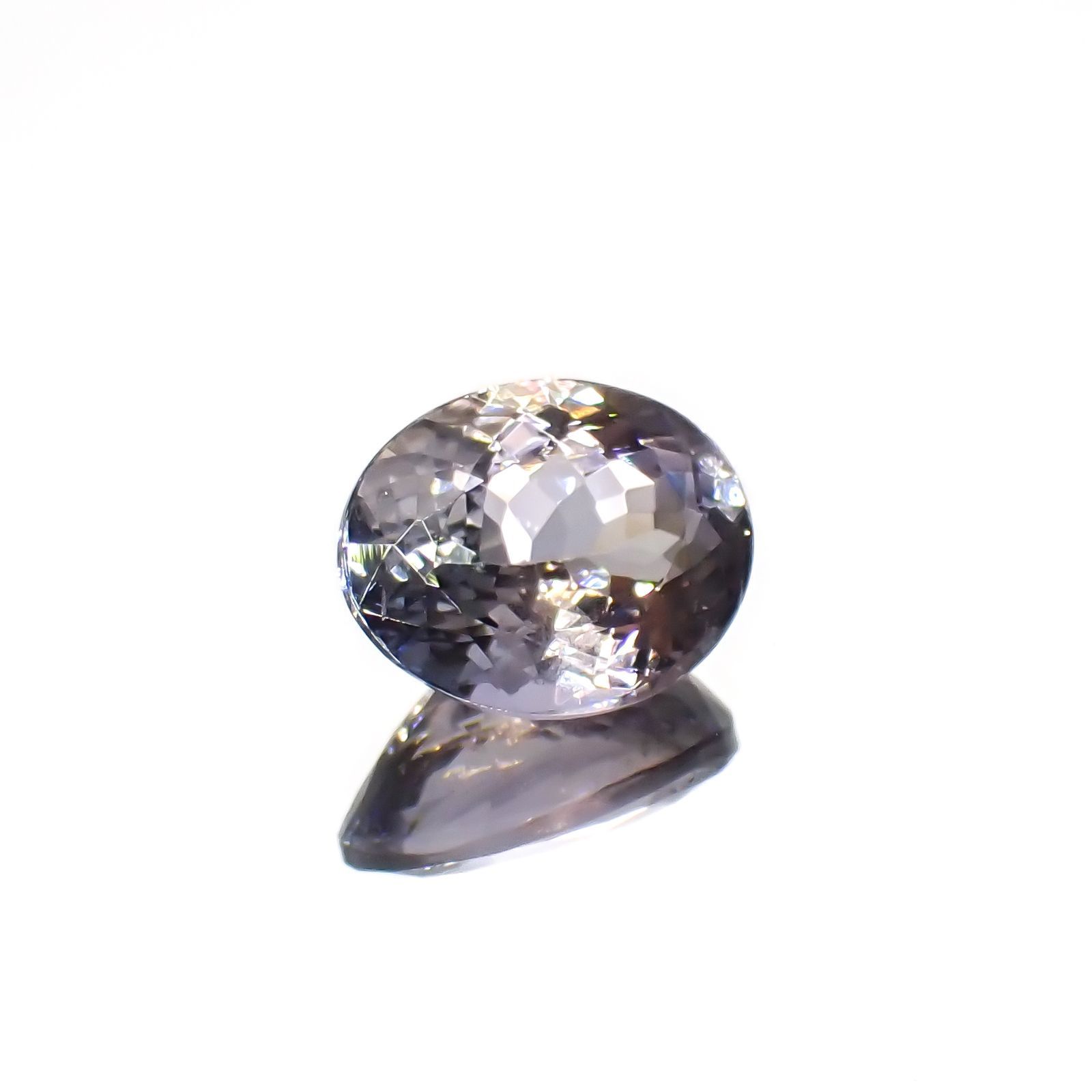 バイカラータンザナイト(宝石名ゾイサイト)タンザニア産 3.29ct 識別済[221119004]10.4x8.2mm前後