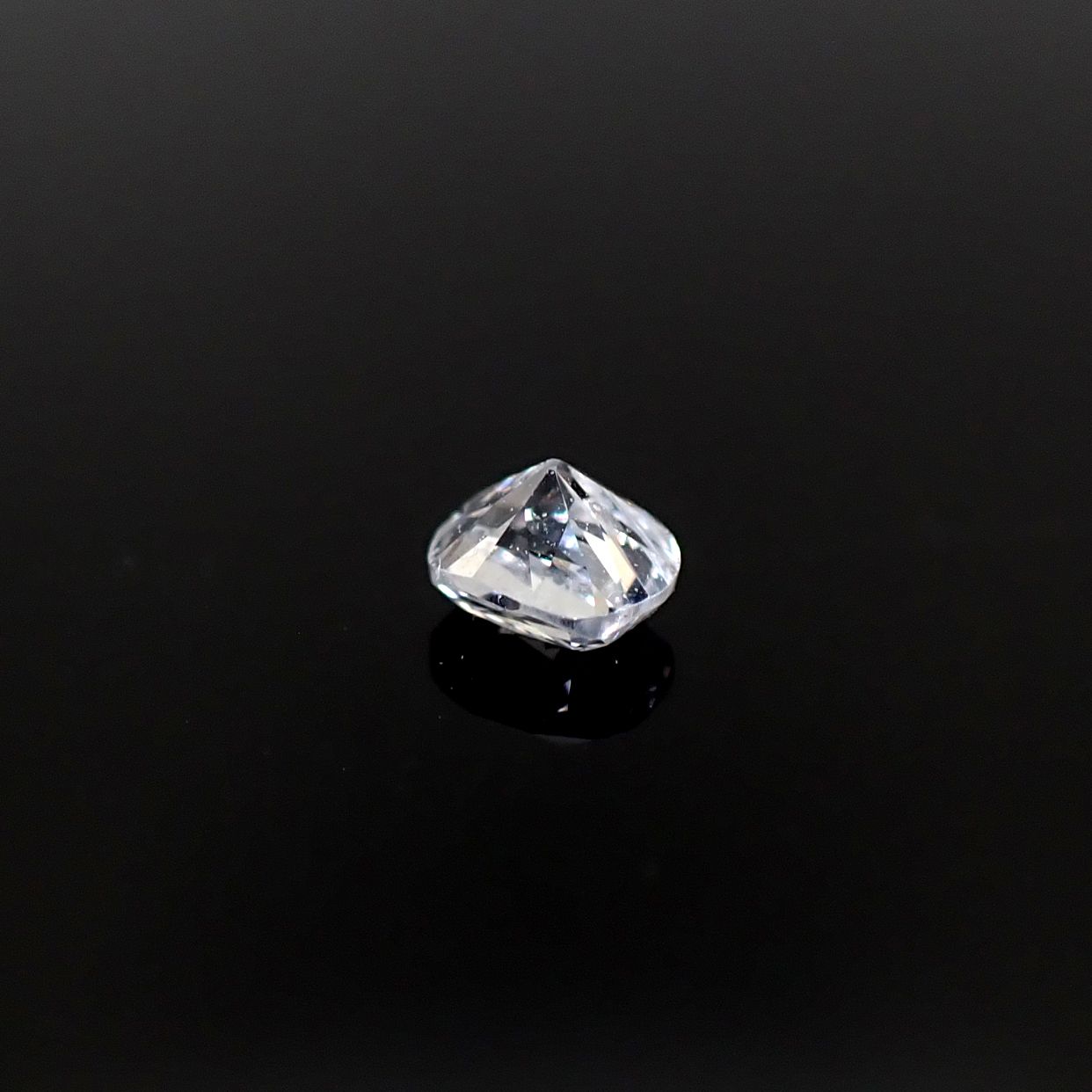 ◇オールドマインカット◇ダイヤモンド I1-SI2/F 0.070ct[231023630]2.5x2mm前後