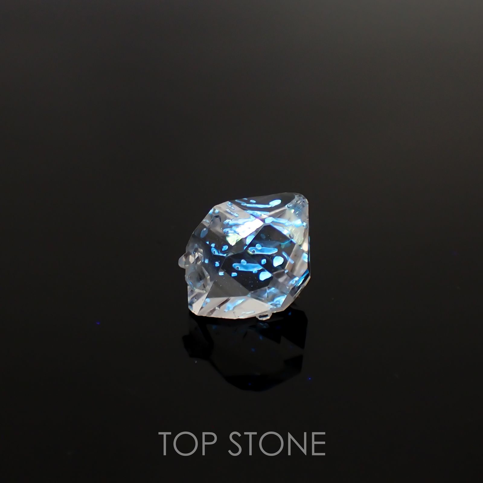 オイルインクォーツ パキスタン産 ルース 6.69ct[210811430]13.6×10.5mm前後