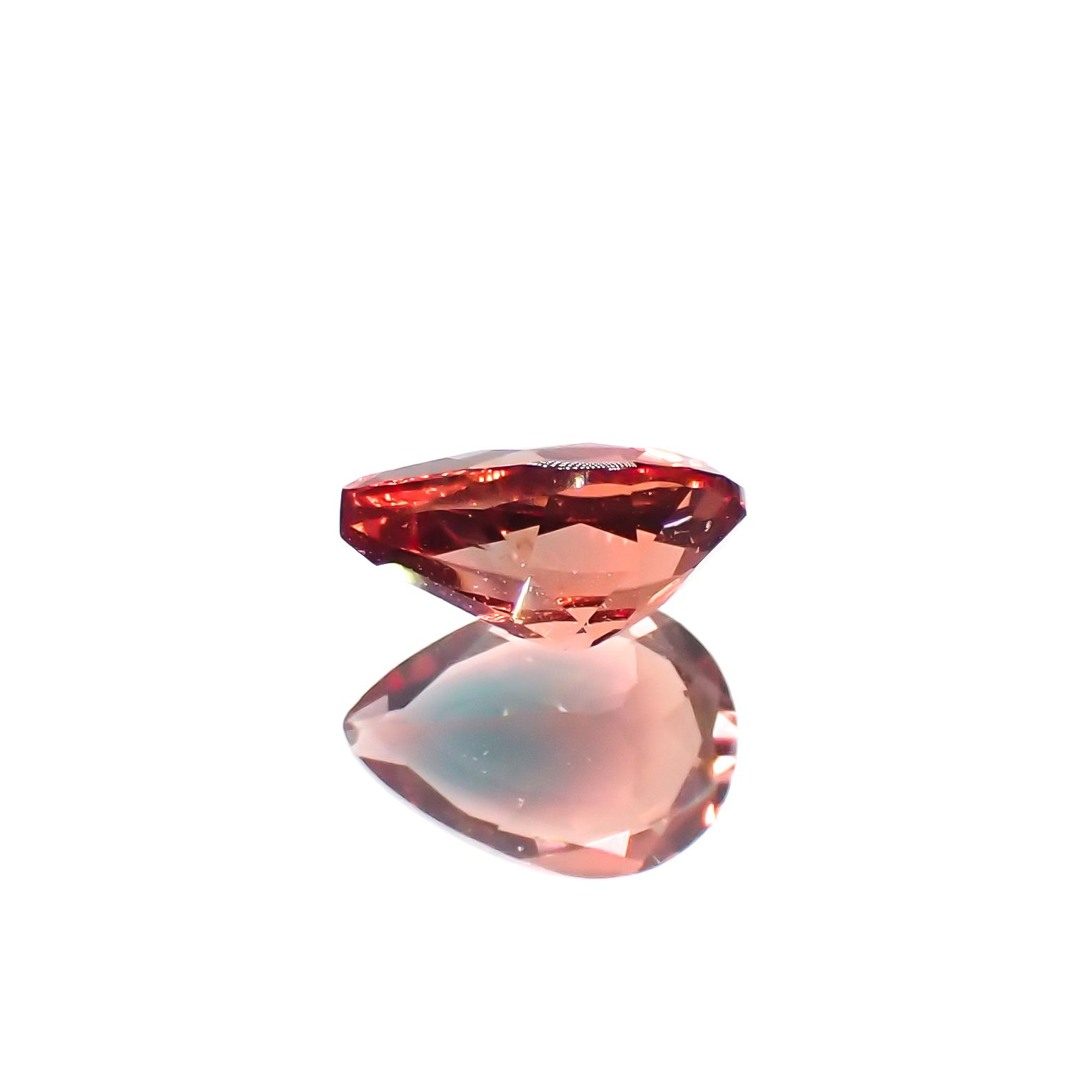 バイカラーアンデシン モンゴル産 0.66ct[231023569]7.2x5.2mm前後