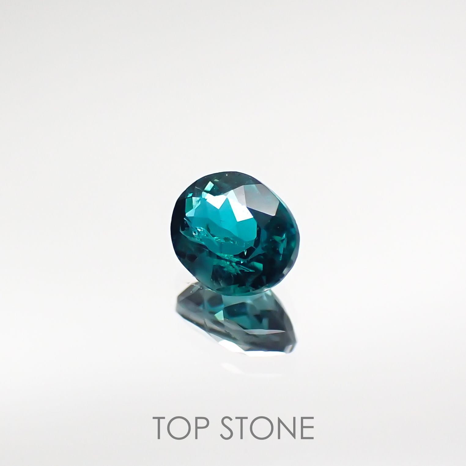グランディディエライト マダガスカル産 ルース 0.17ct[210711772]3.8×3.1mm前後