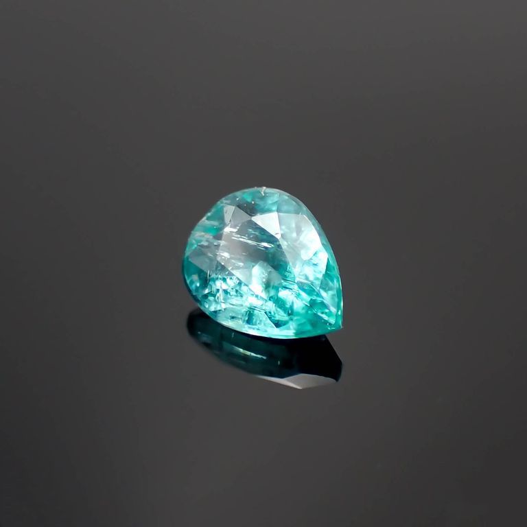 パライバトルマリン(宝石名トルマリン/別名パライバ・トルマリン)ブラジル・キントス鉱山産 0.33ct 識別済[221018754]5.3x4mm前後