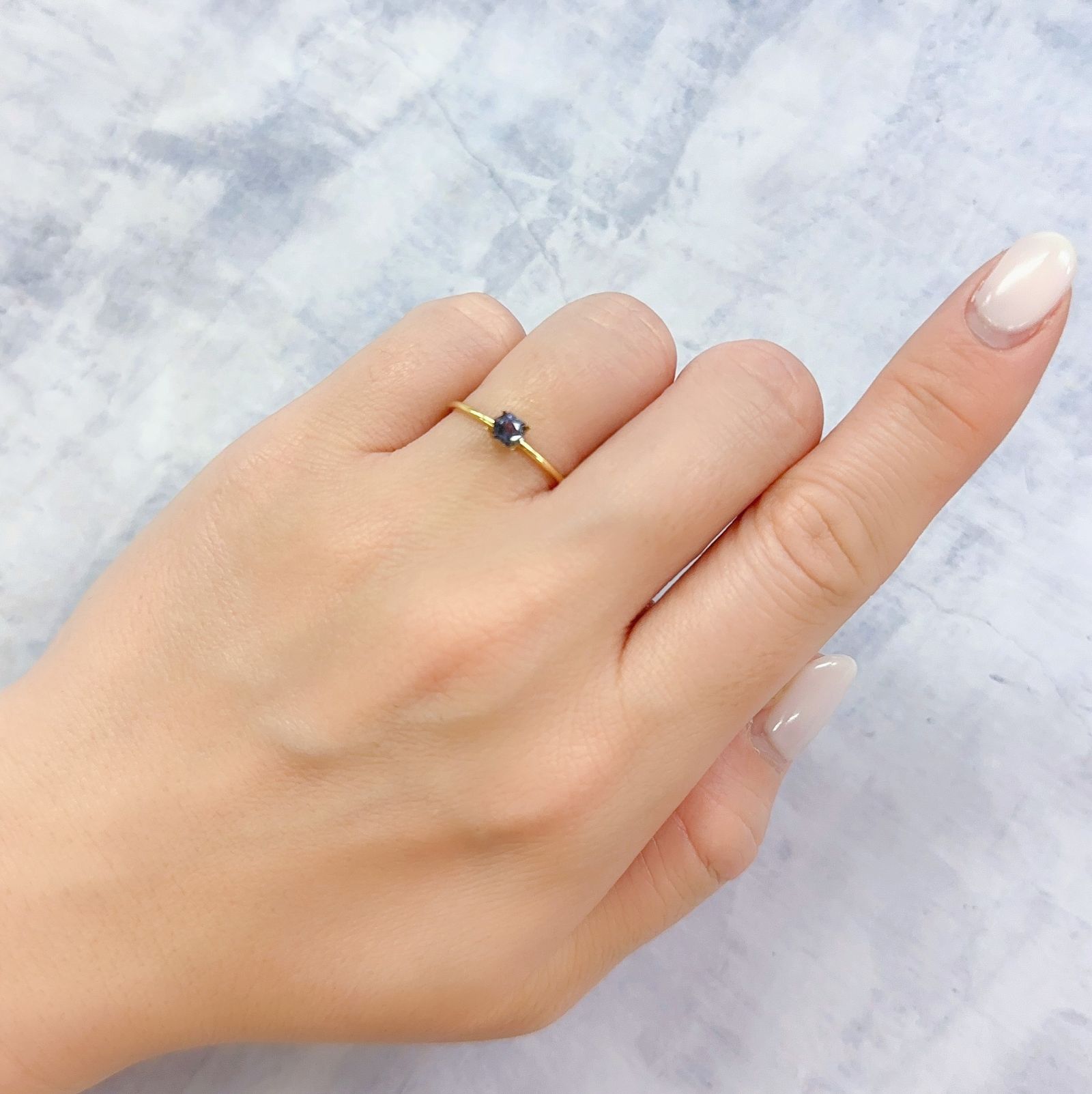 ◇ヘキサゴンカット◇バイオレットスピネル(宝石名スピネル)ビルマ/マダガスカル産 0.30ct 識別済[230220670]3.7x3.5mm前後