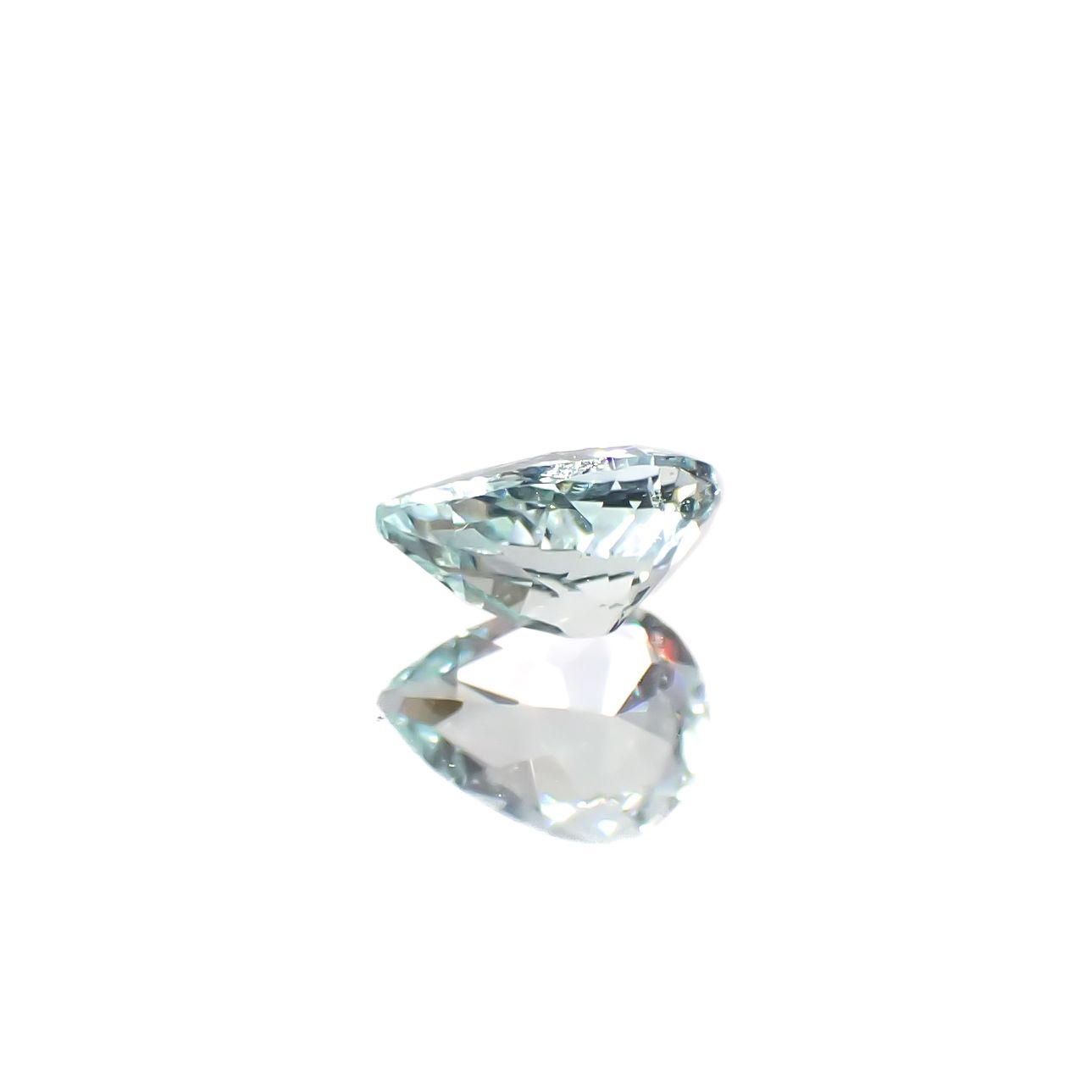 ミントベリル ブラジル産 0.20ct[240728588]4.7x3.4mm前後