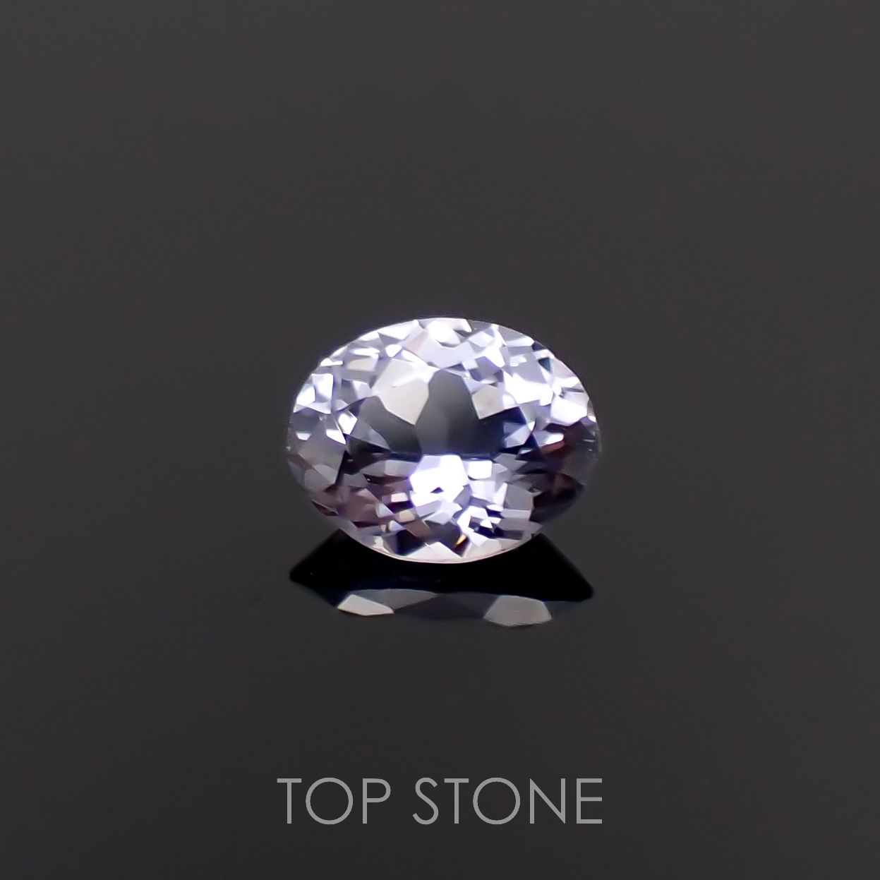 バイオレットスピネル(宝石名スピネル)ビルマ/マダガスカル産 0.37ct 識別済[230220650]5x4.1mm前後