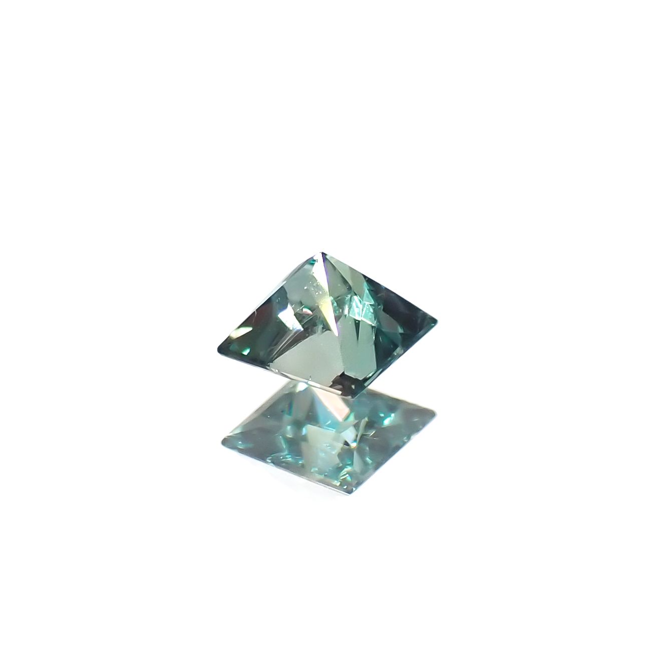 ◇プリンセスカット◇アレキサンドライト ブラジル産 0.14ct[230522057]2.7x2.7mm前後