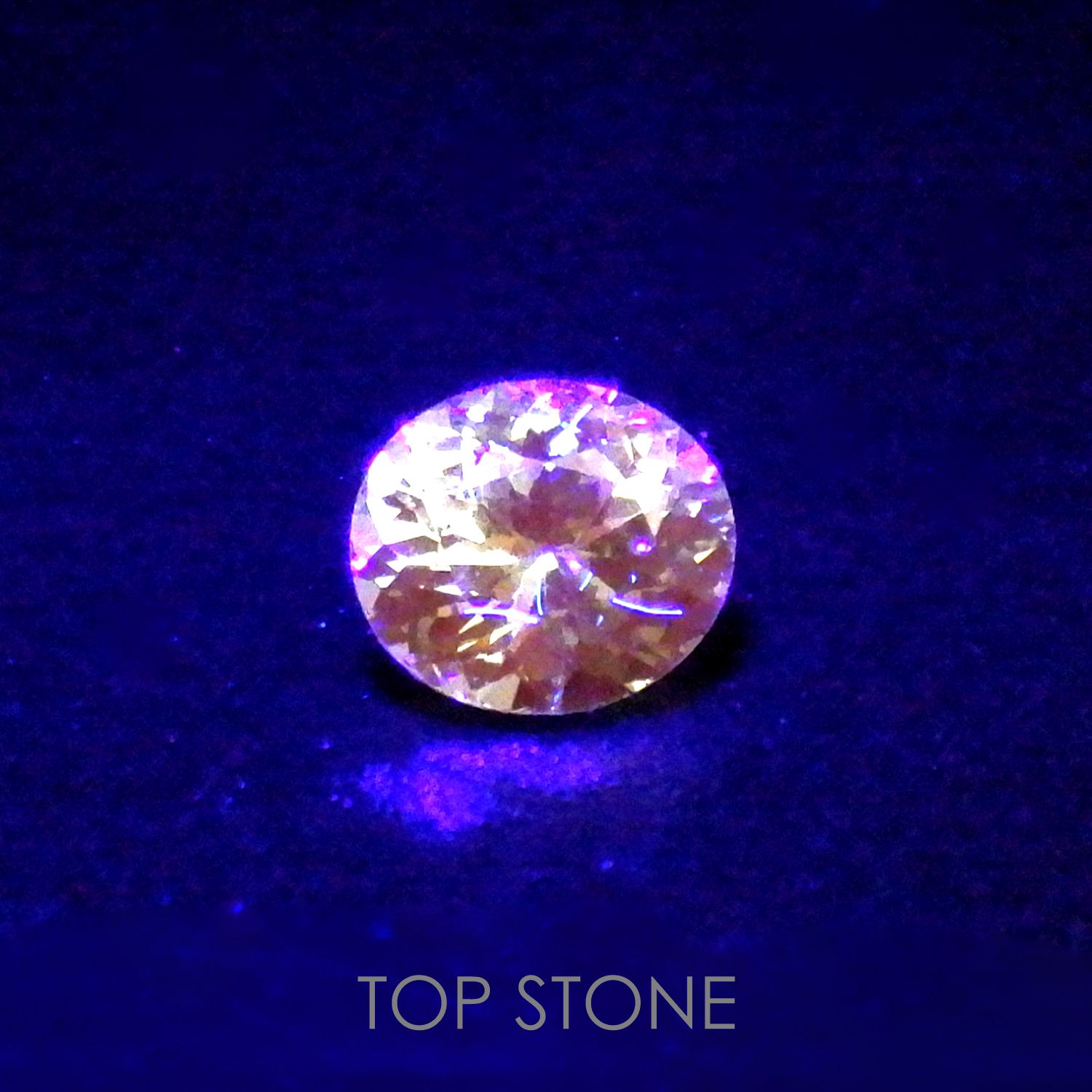 ミントガーネット(宝石名グリーン グロッシュラー・ガーネット) タンザニア産 0.53ct 識別済[210711922]5.1×4.6mm前後