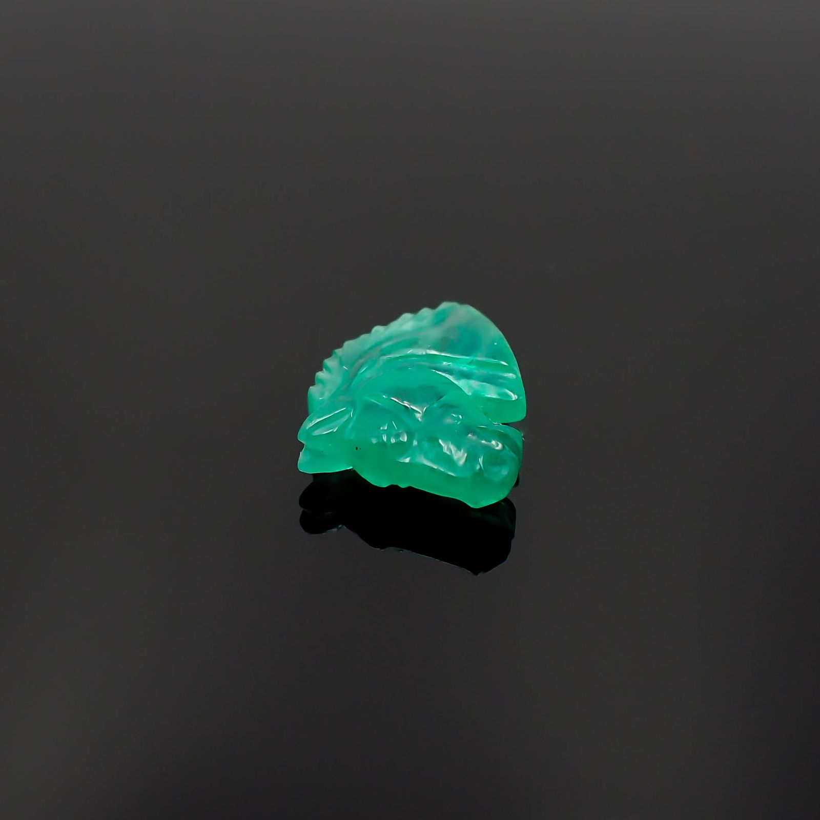 ◇カスタムカット・馬彫刻◇エメラルド コロンビア産 2.60ct[230421700]9.9x12.2mm前後