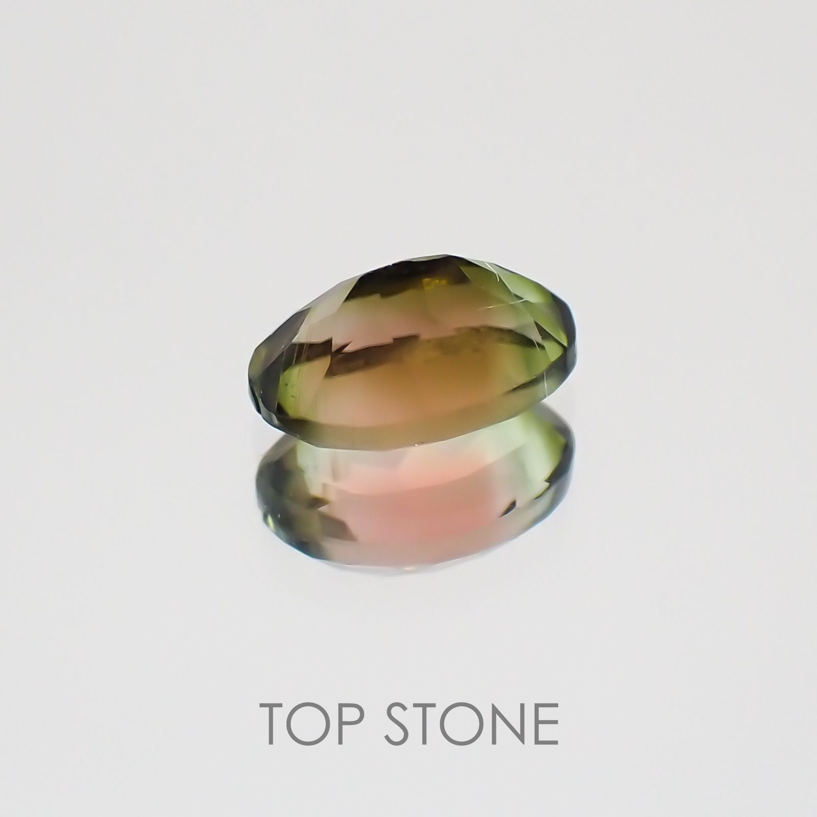 バイカラートルマリン ブラジル産 ルース 0.49ct[20129003]5.8×3.9mm前後