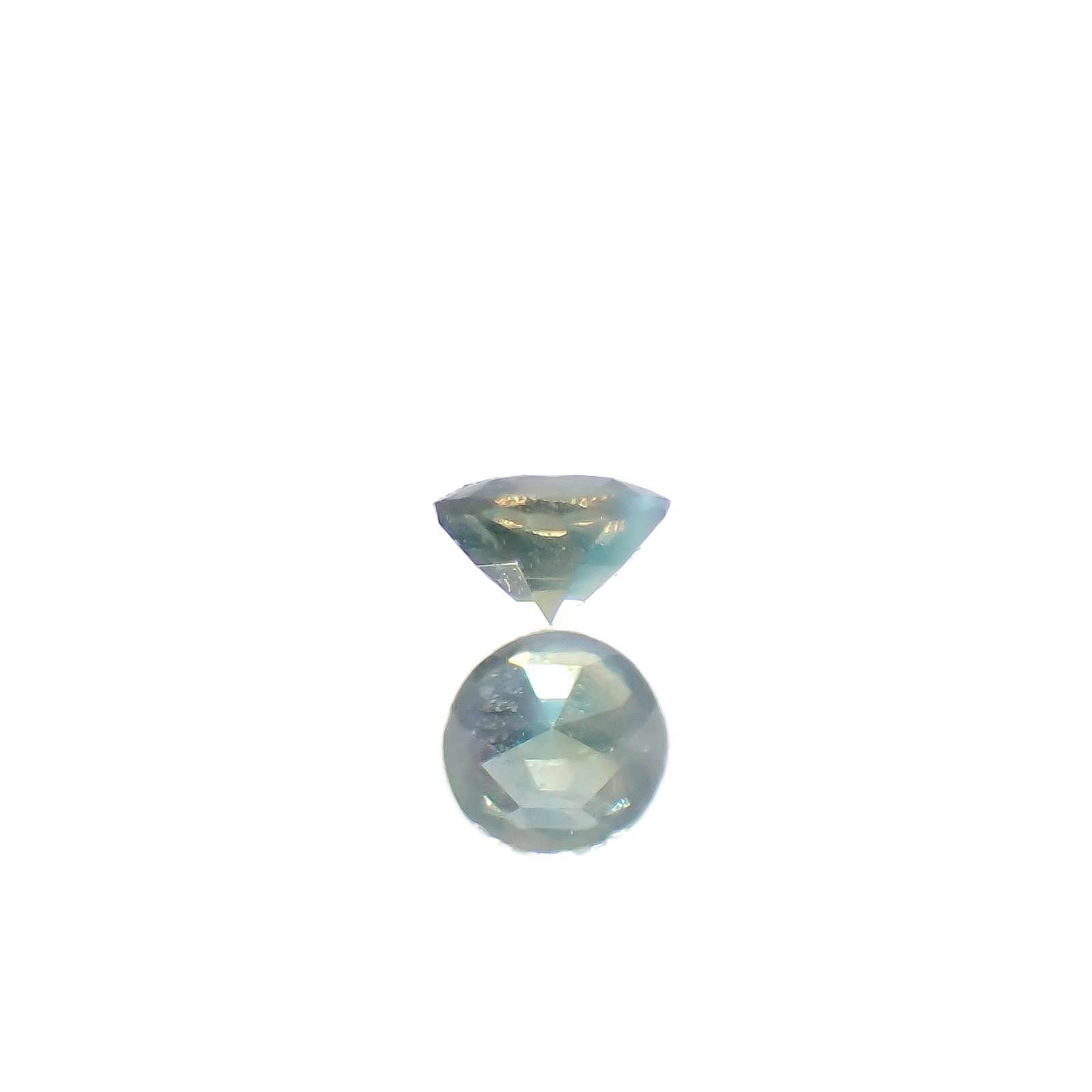 シルキーアレキサンドライト ブラジル産/EmeraldMains社製 0.038ct[240527612]2.1x2mm前後