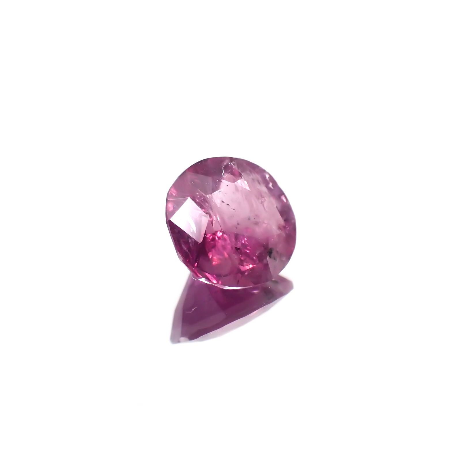 パープルサファイア(宝石名パープル・サファイア) カシミール産 ソ付(彩珠) 1.826ct / 7.6×7.4mm前後 [251010239]
