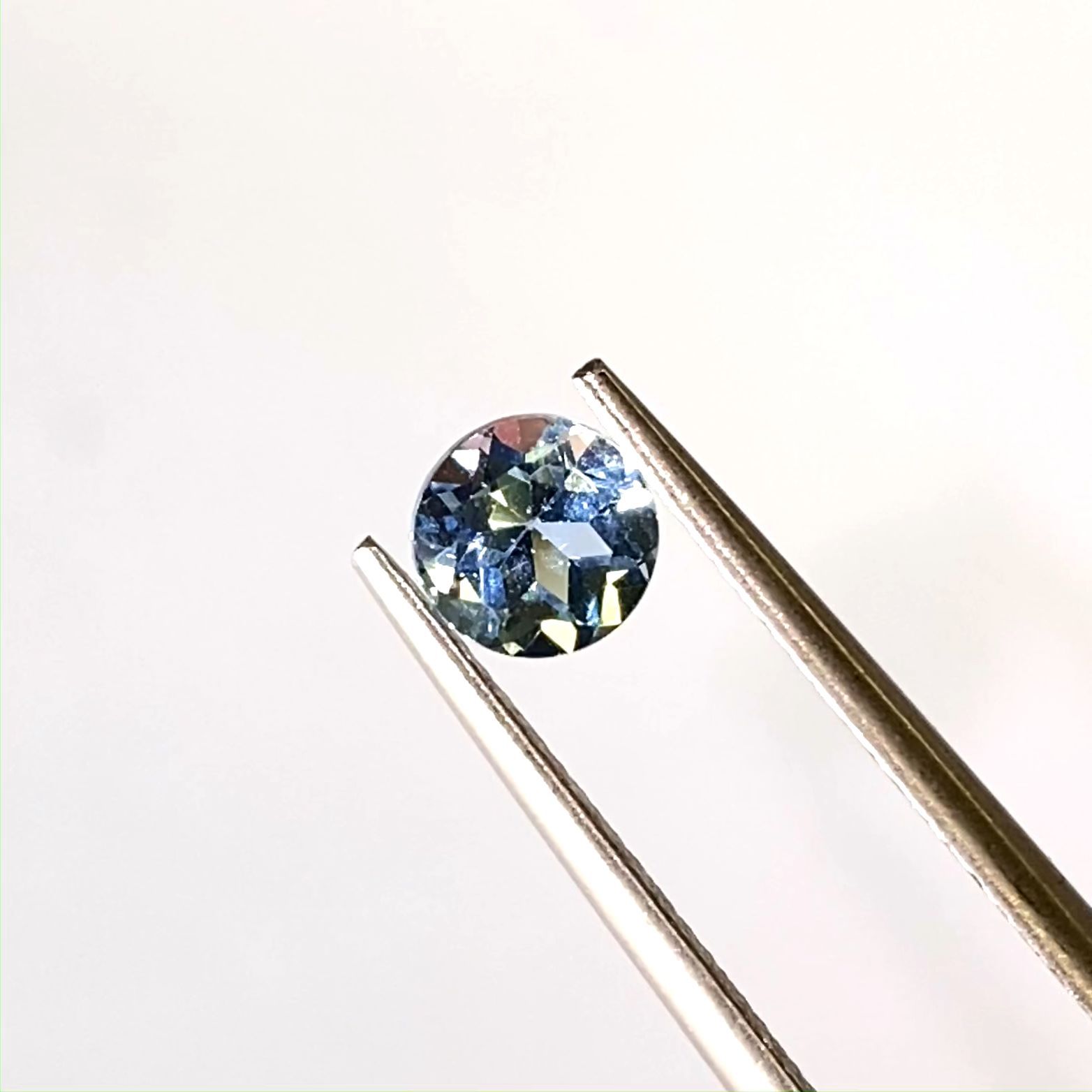 アクアマリン(宝石名アクアマリン)モザンビーク産 0.47ct 識別済