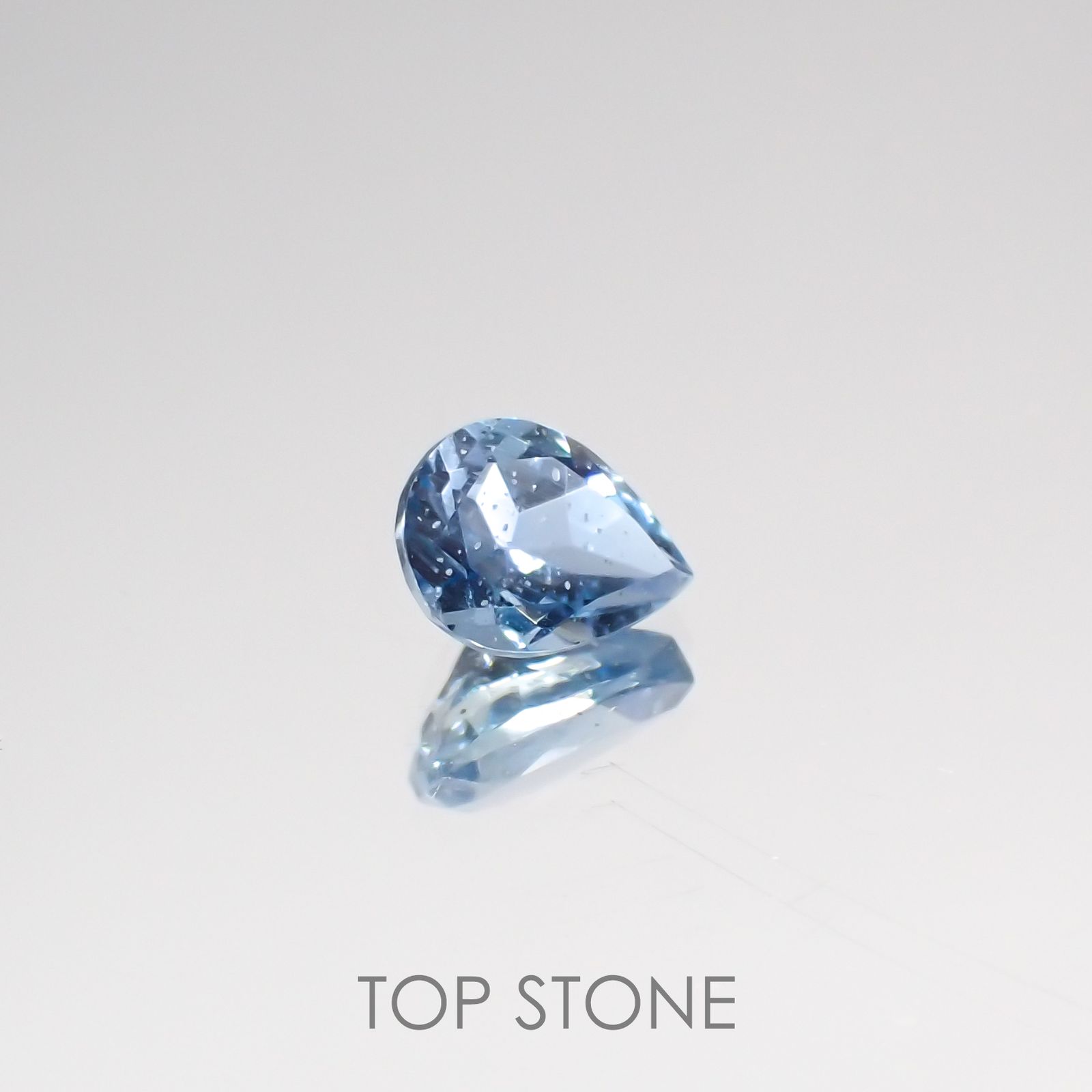 サンタマリア アクアマリン ブラジル産 ルース 0.31ct[210611405]5.2×4mm前後